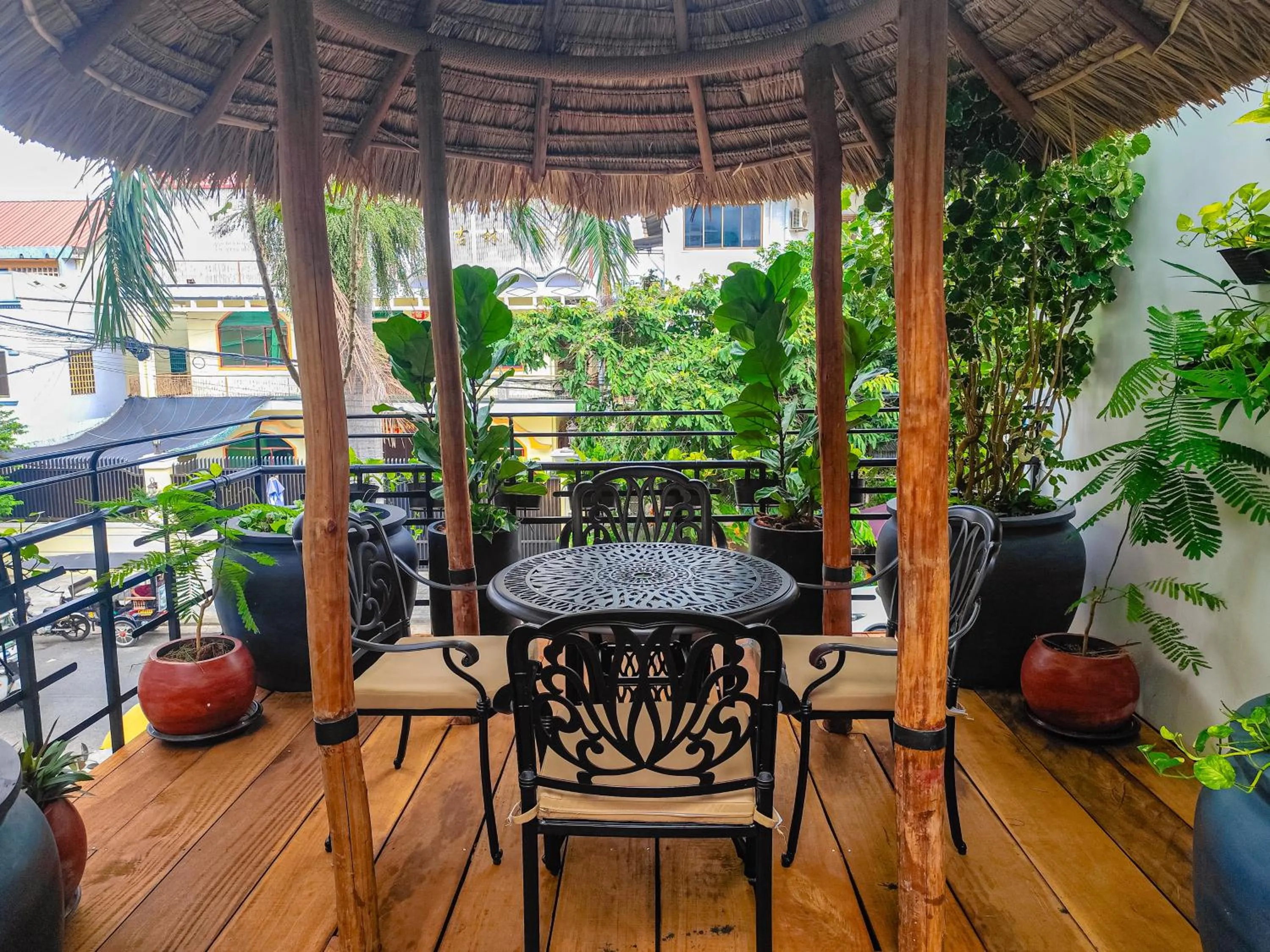 Coffee/tea facilities in Caravan Hotel by EHM