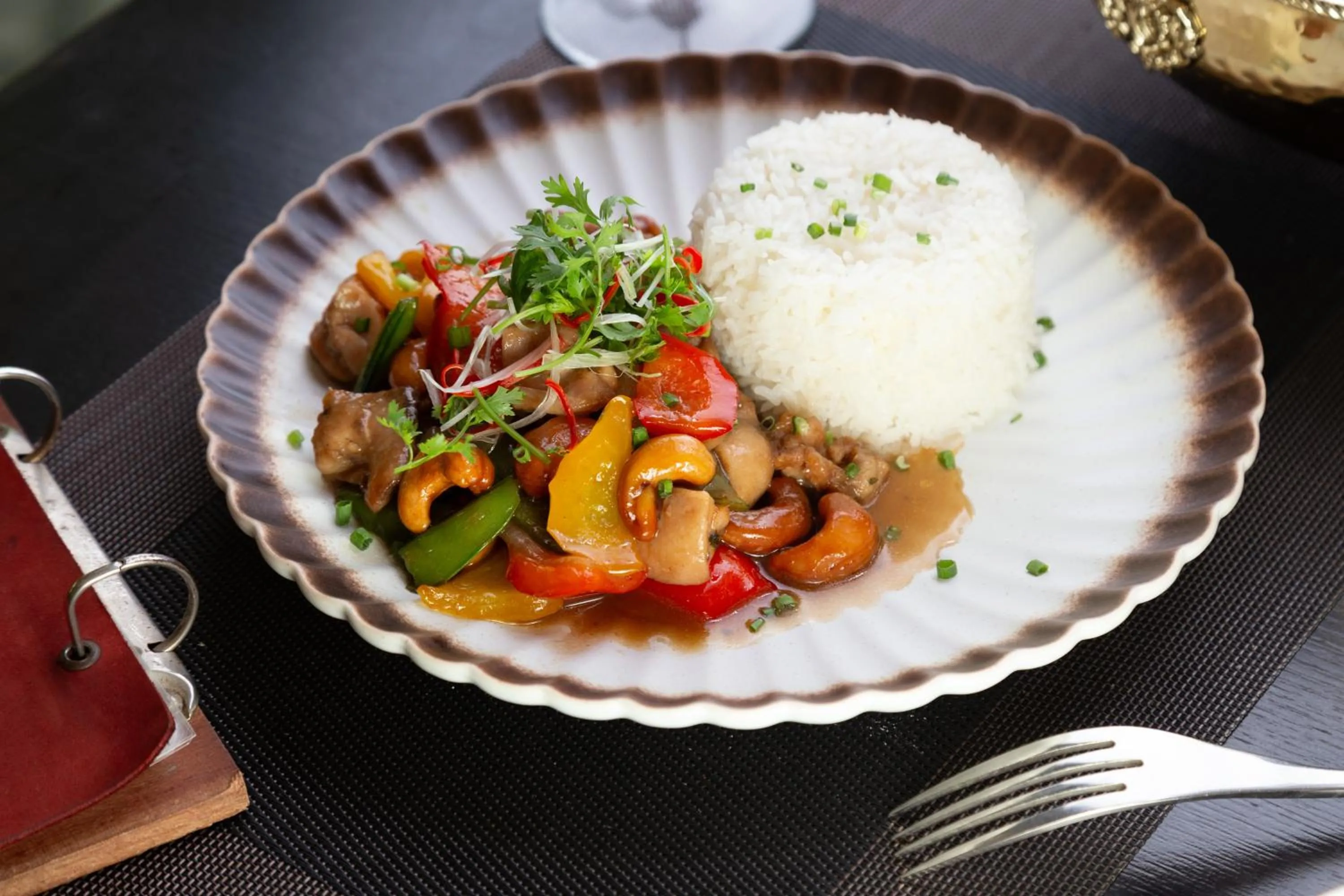 Food and drinks in Caravan Hotel by EHM