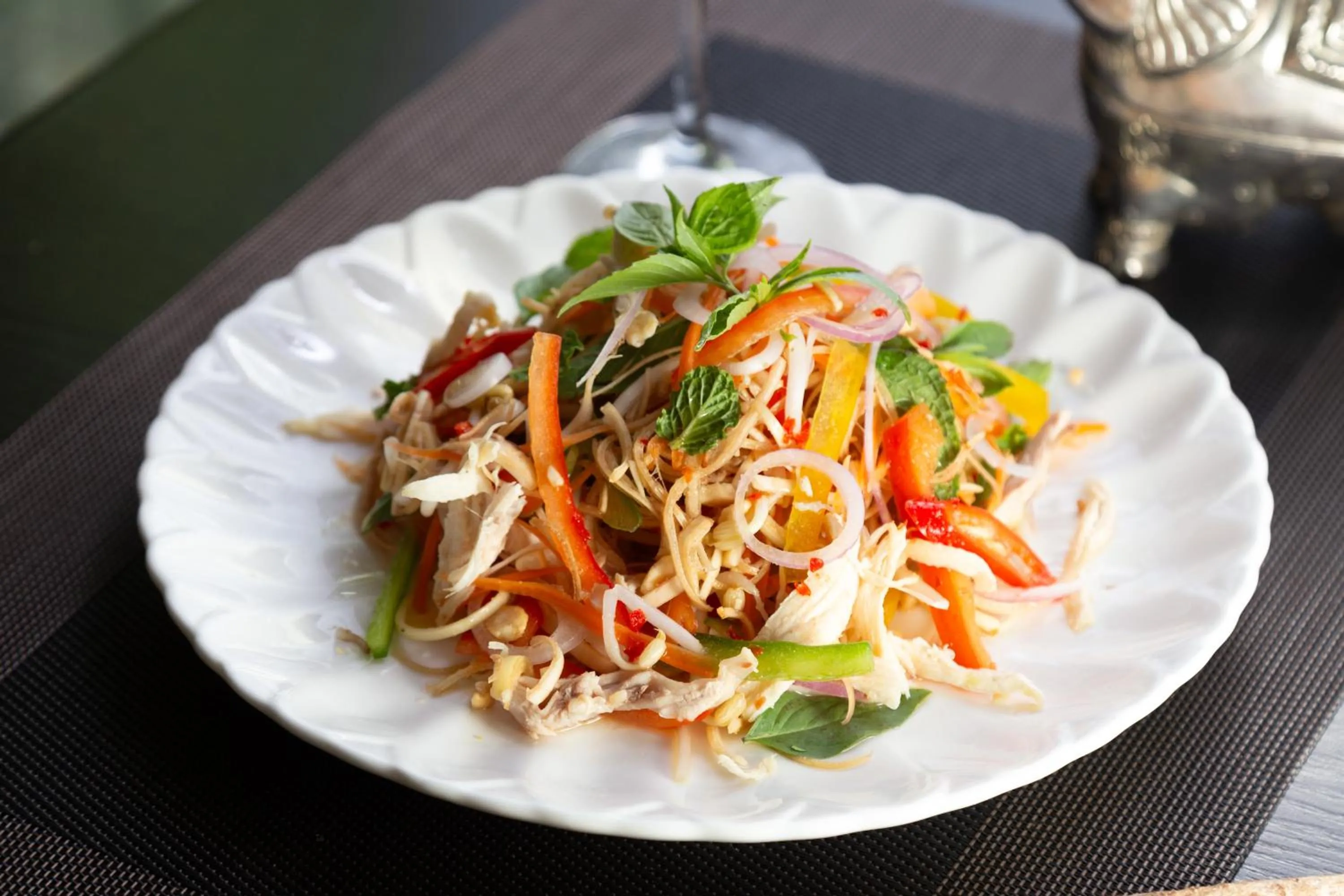 Food and drinks in Caravan Hotel by EHM