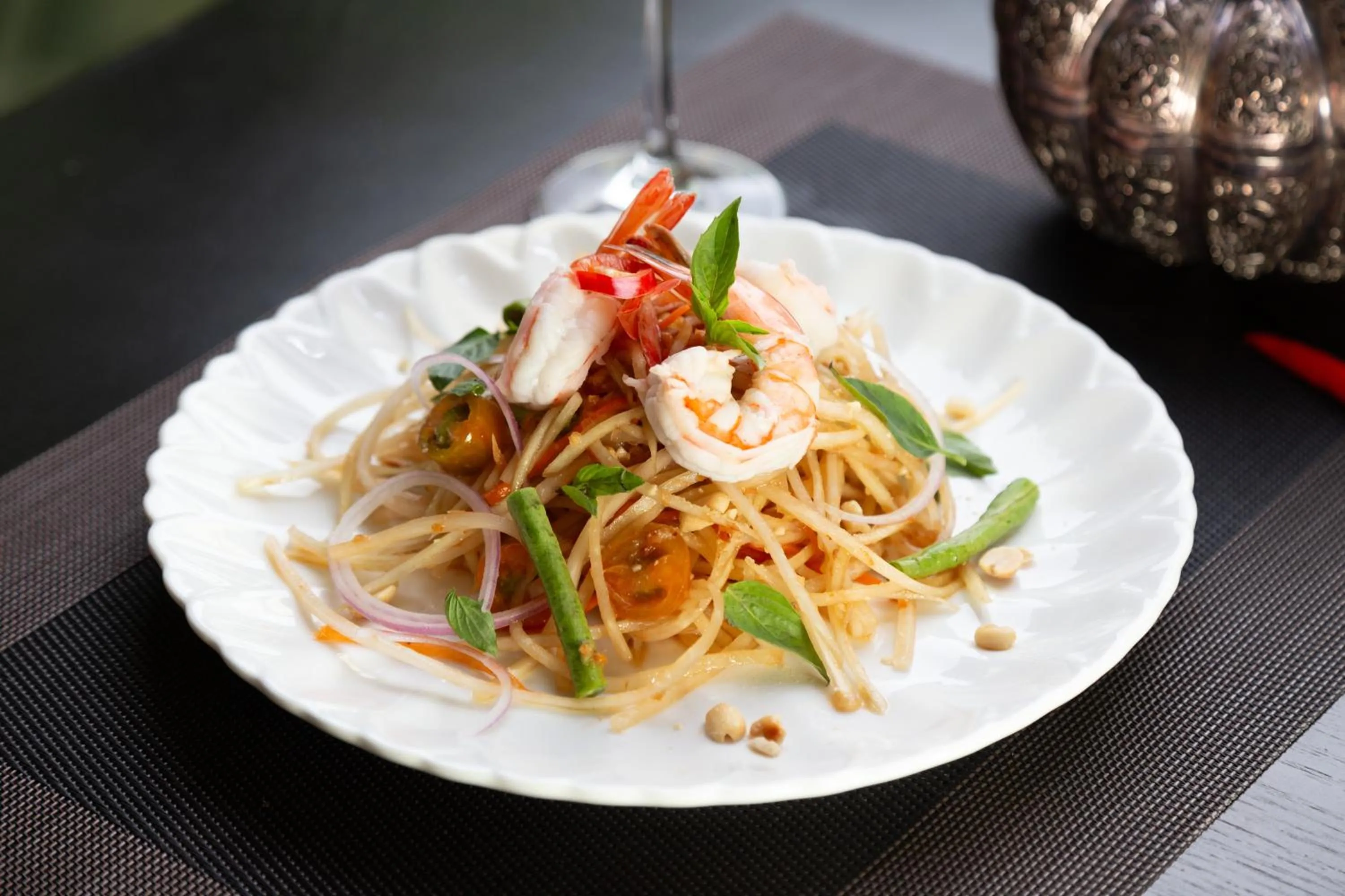 Food and drinks in Caravan Hotel by EHM