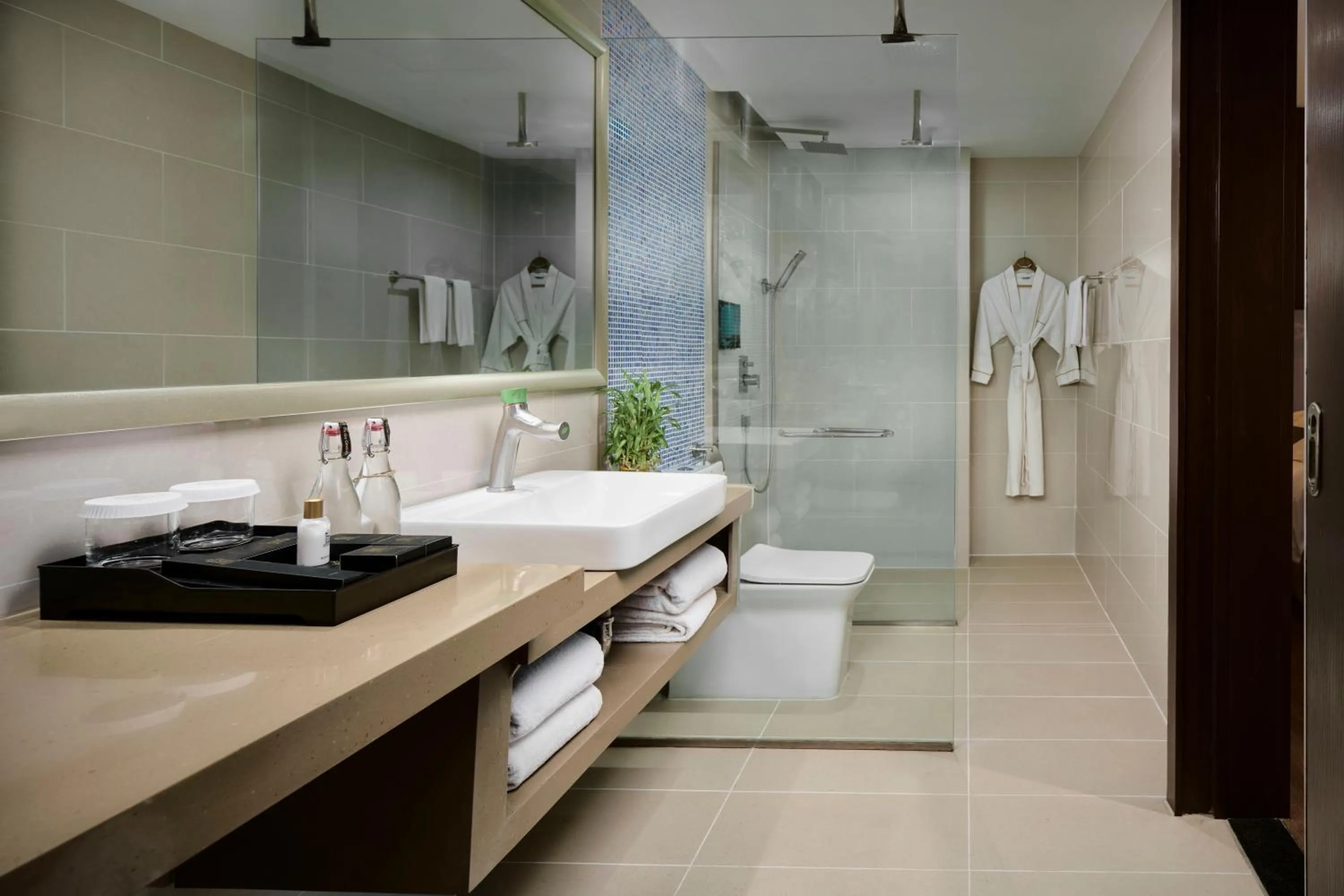 Shower in Caravan Hotel by EHM