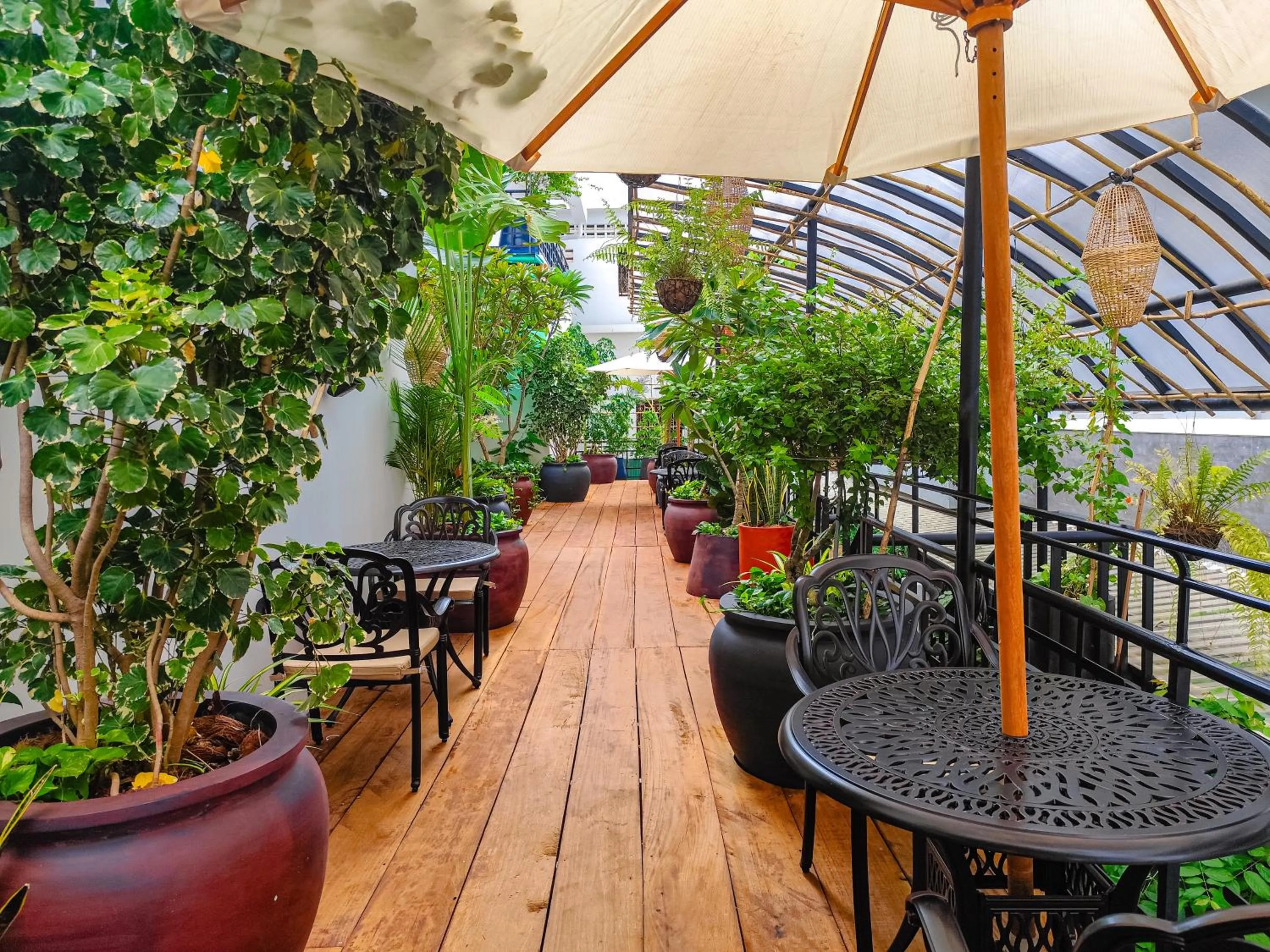 Coffee/tea facilities in Caravan Hotel by EHM