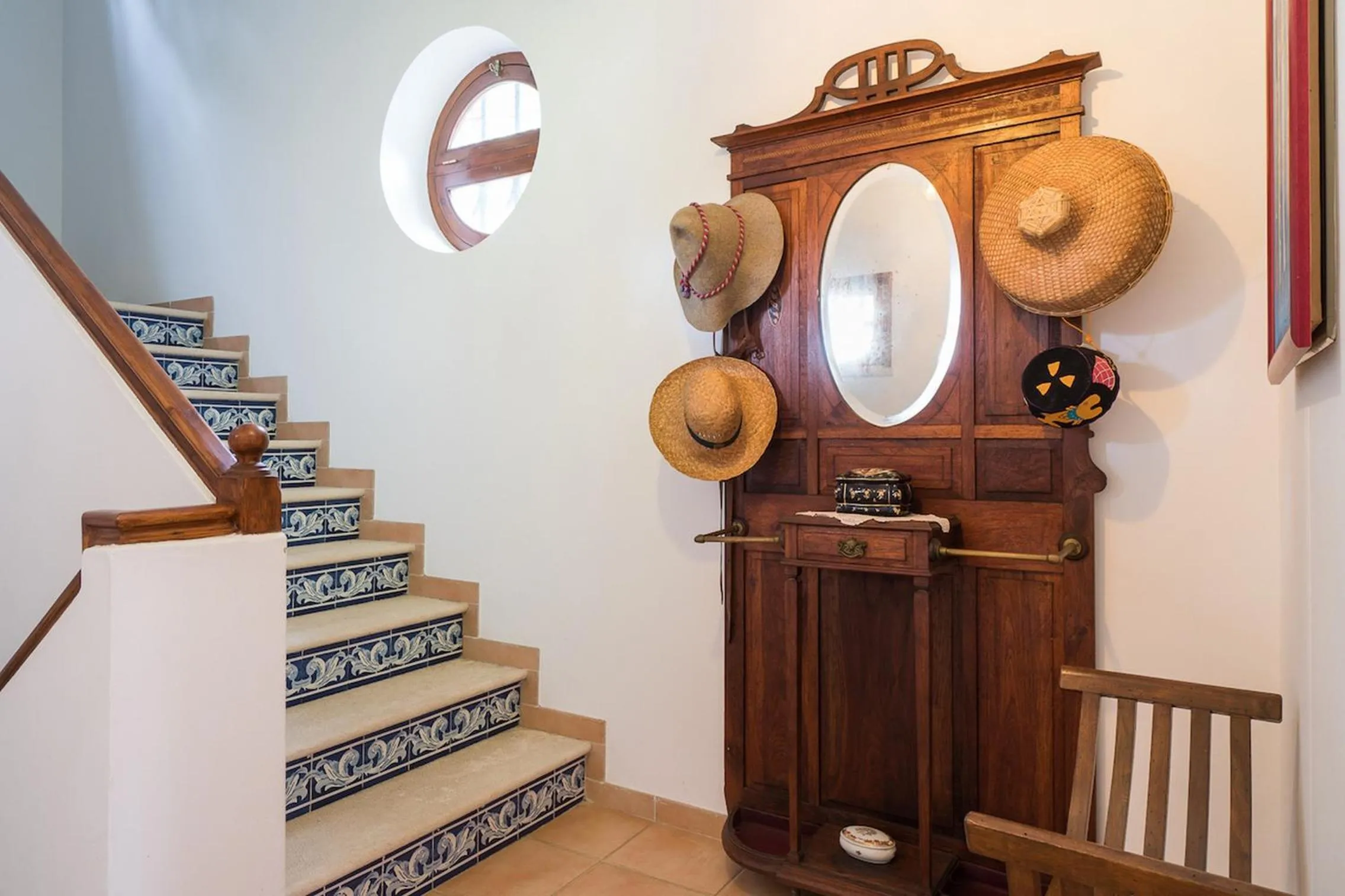 Decorative detail in Akisol Faro Relax