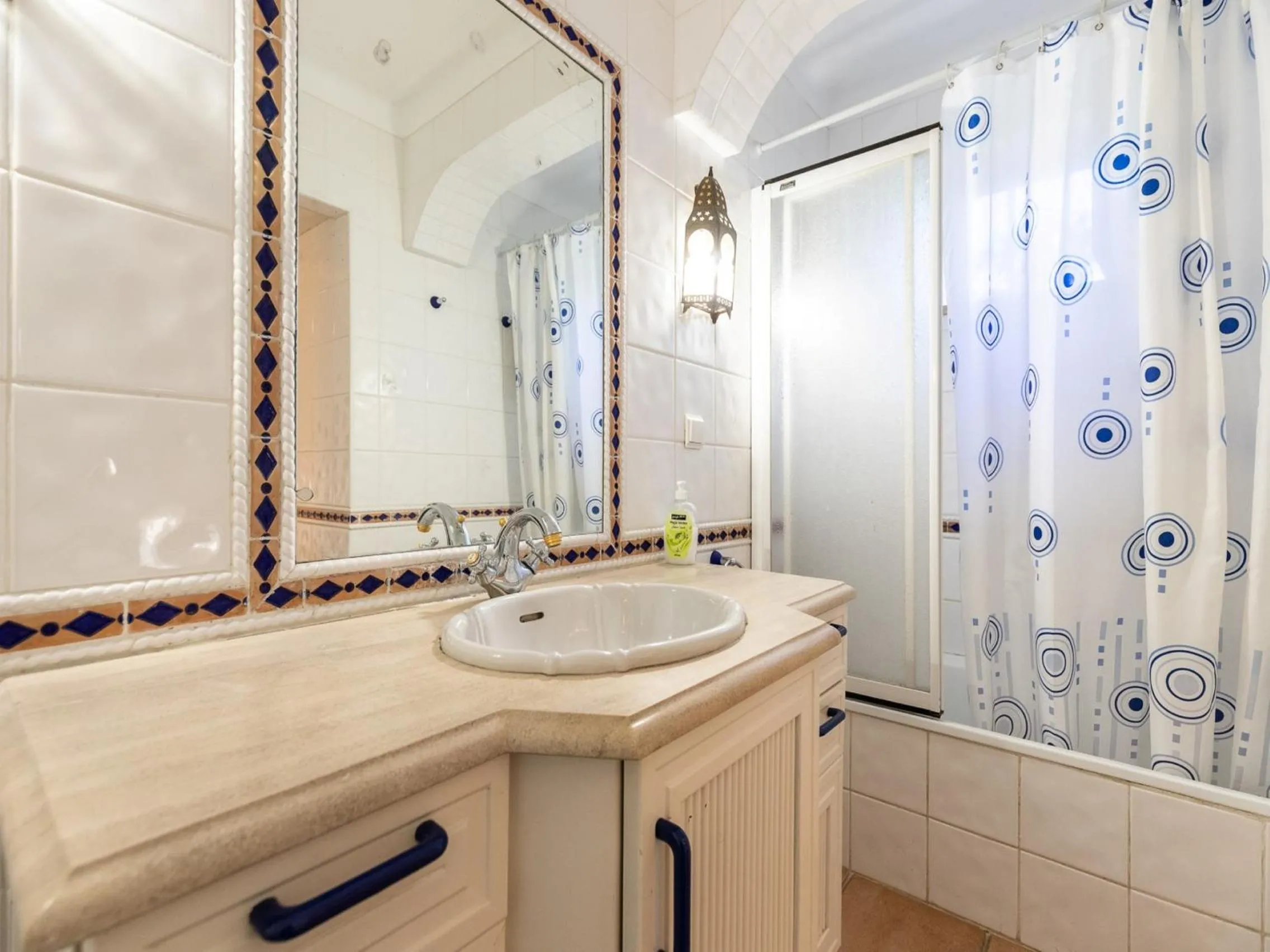 Bathroom in Akisol Faro Relax