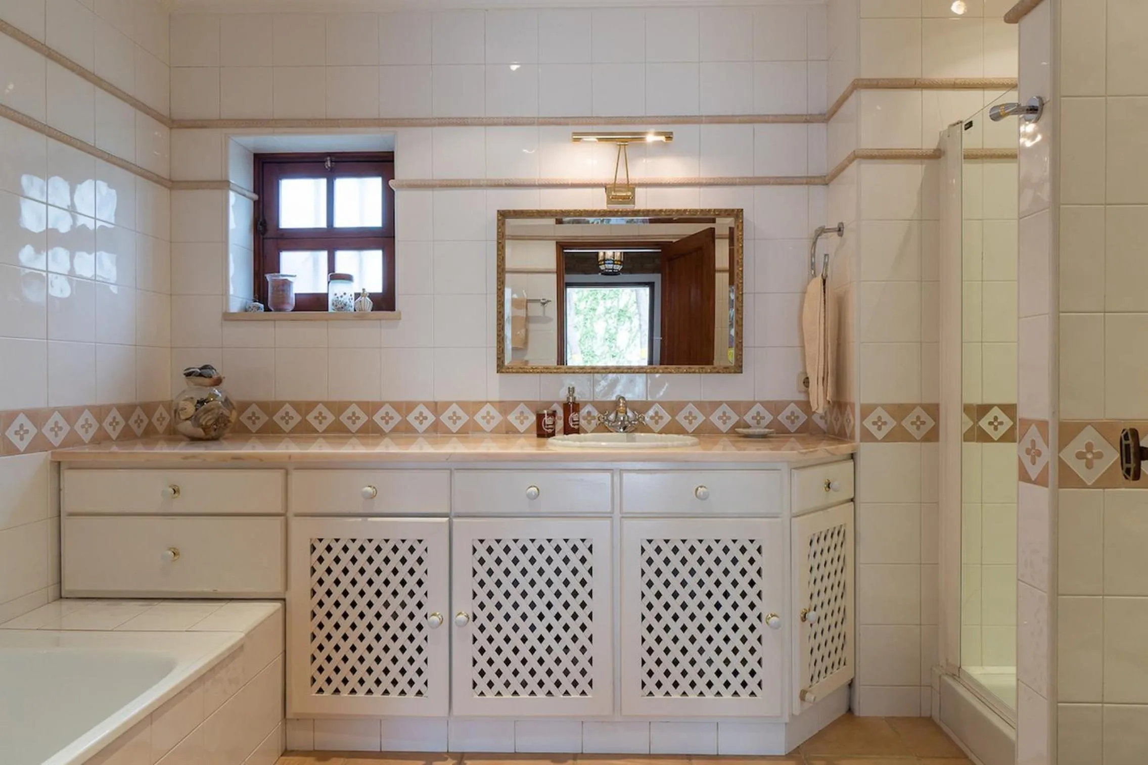 Bathroom in Akisol Faro Relax