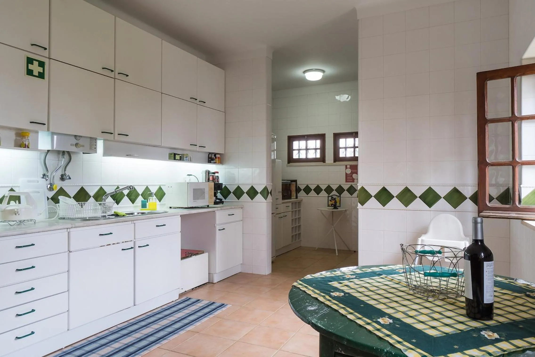 Kitchen or kitchenette in Akisol Faro Relax