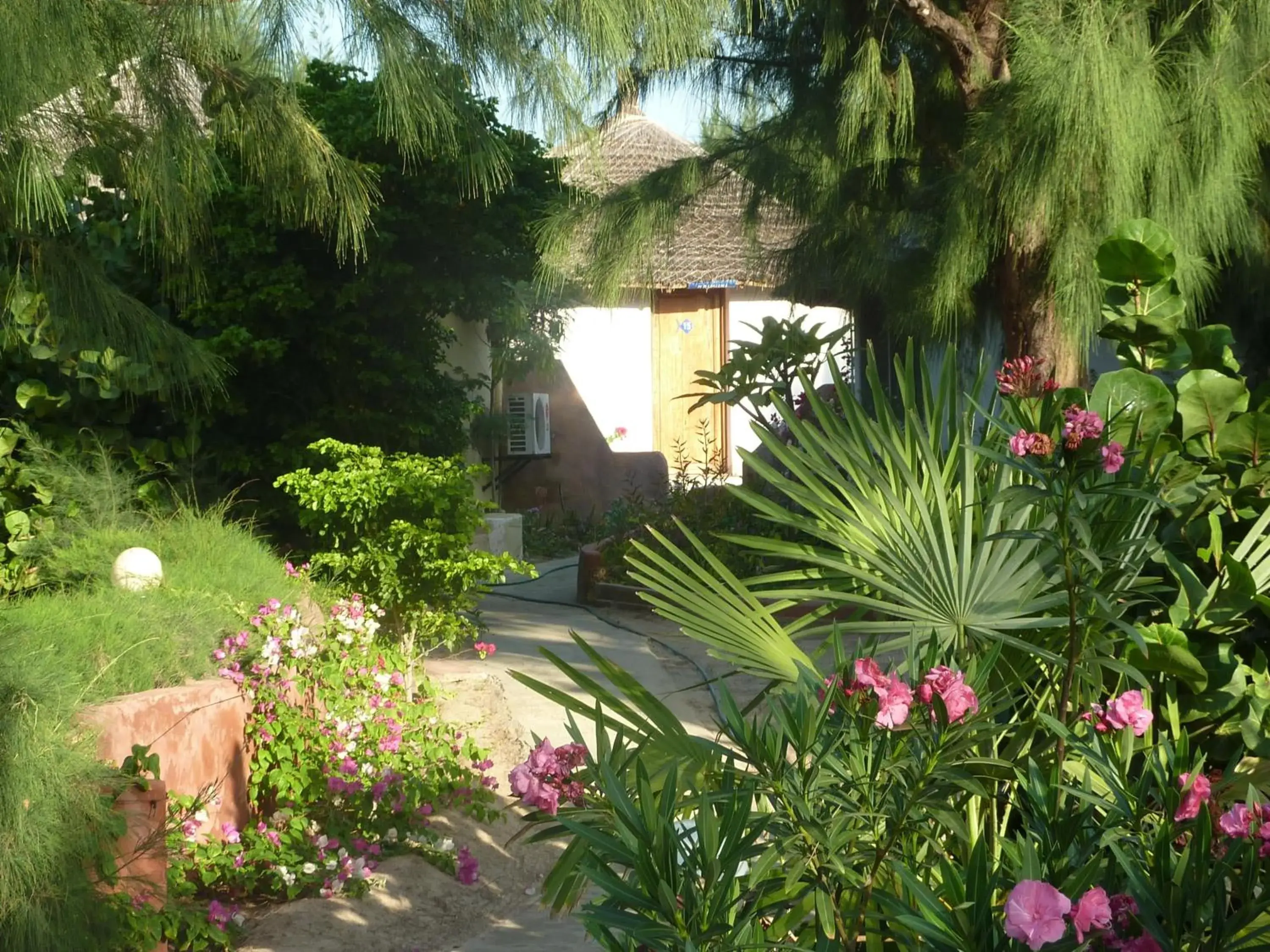 Property building in Hotel Cap Saint Louis Property building in Hotel Cap Saint Louis