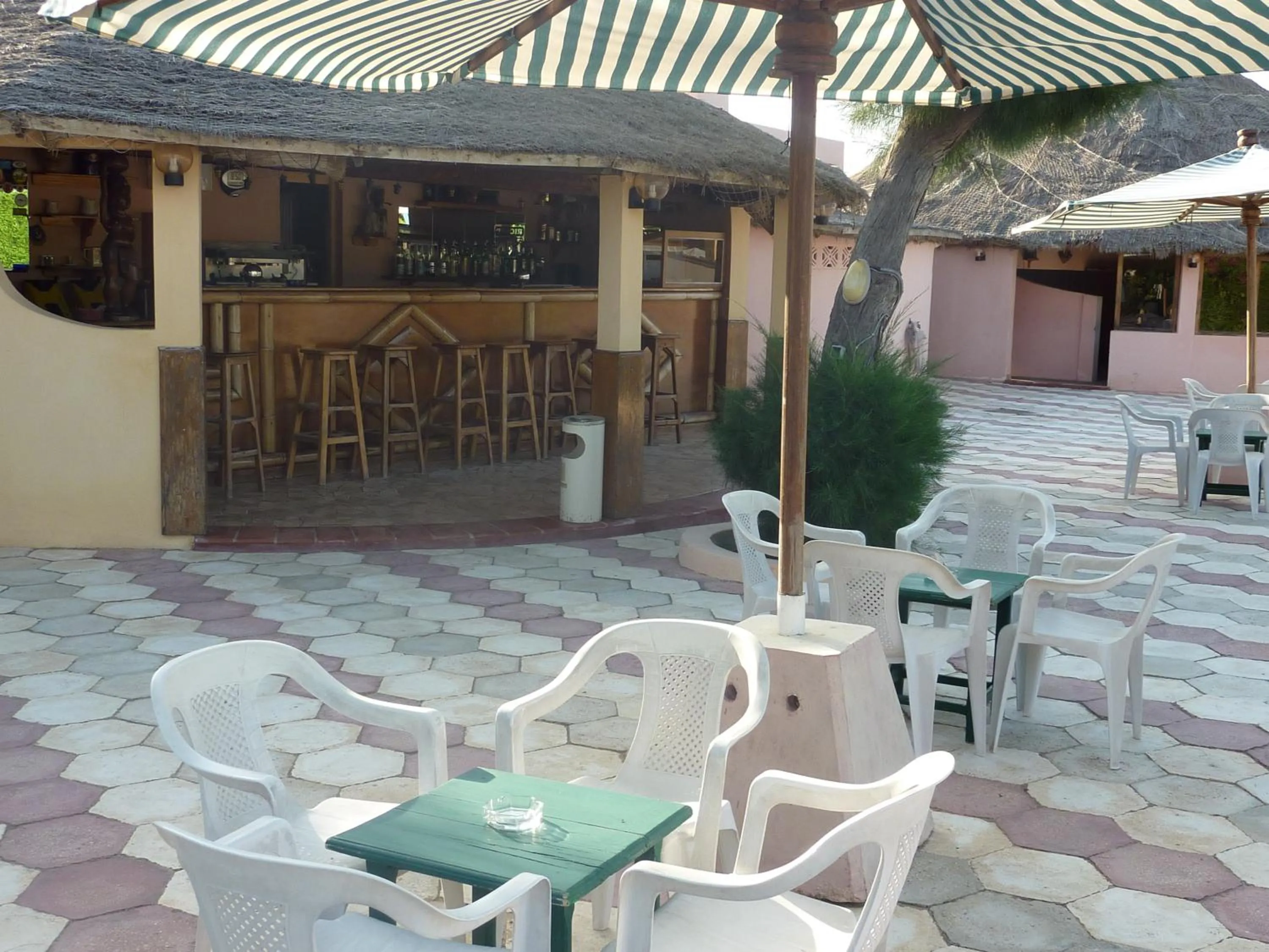 Restaurant/places to eat in Hotel Cap Saint Louis