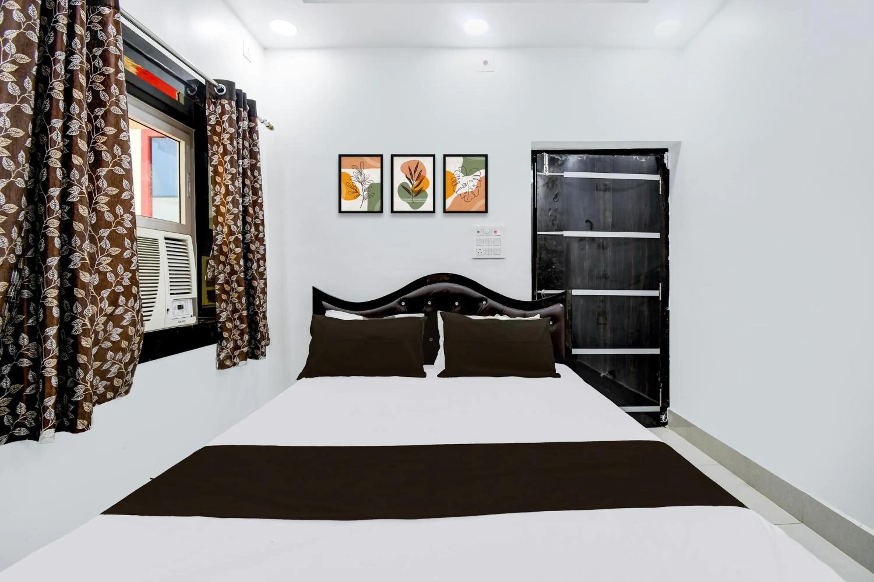 Bedroom, Bed in Super Hotel O Magadh Guest House