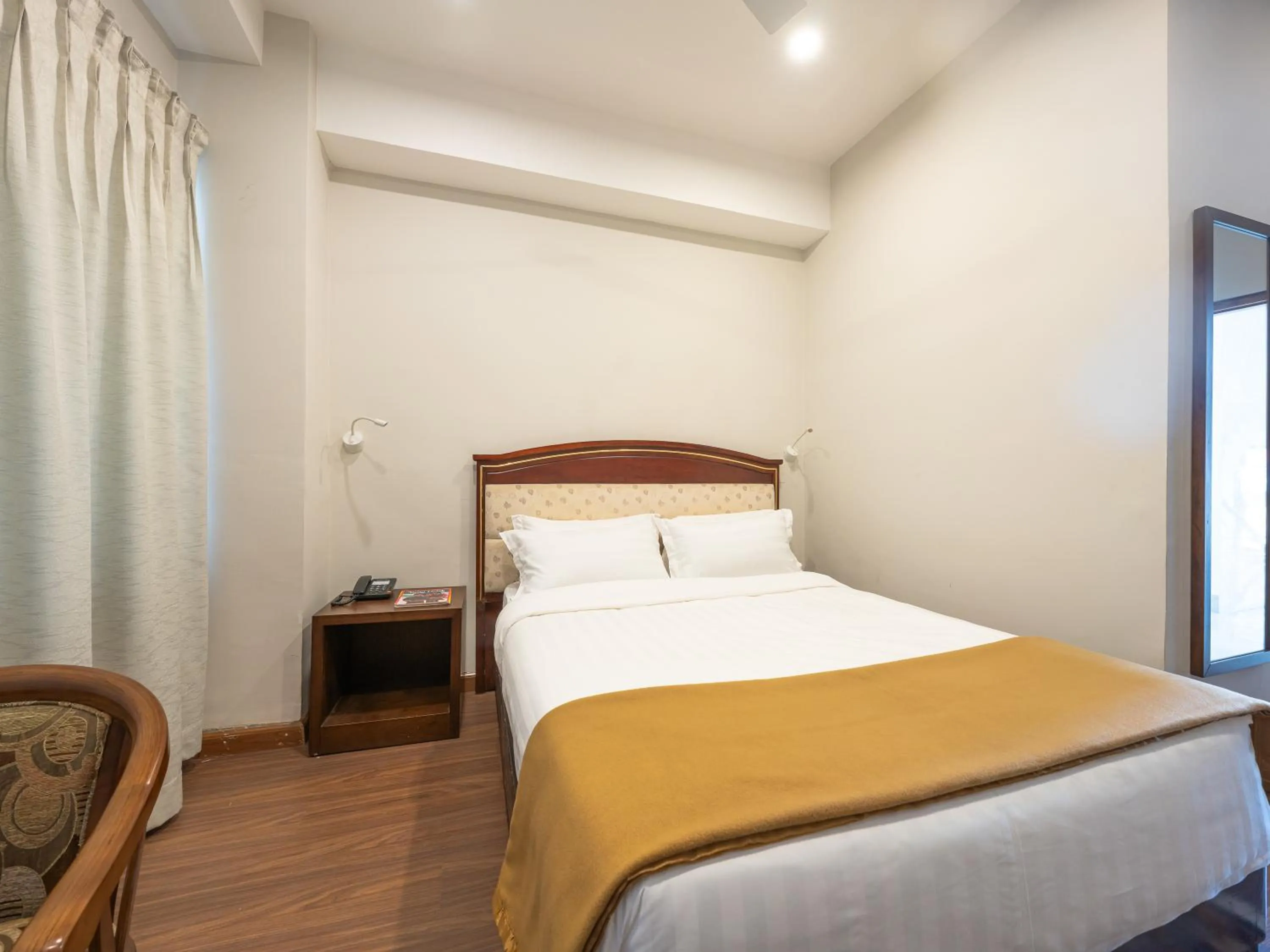 Property building, Bed in Hotel Samye - Best Hotel In Thimphu