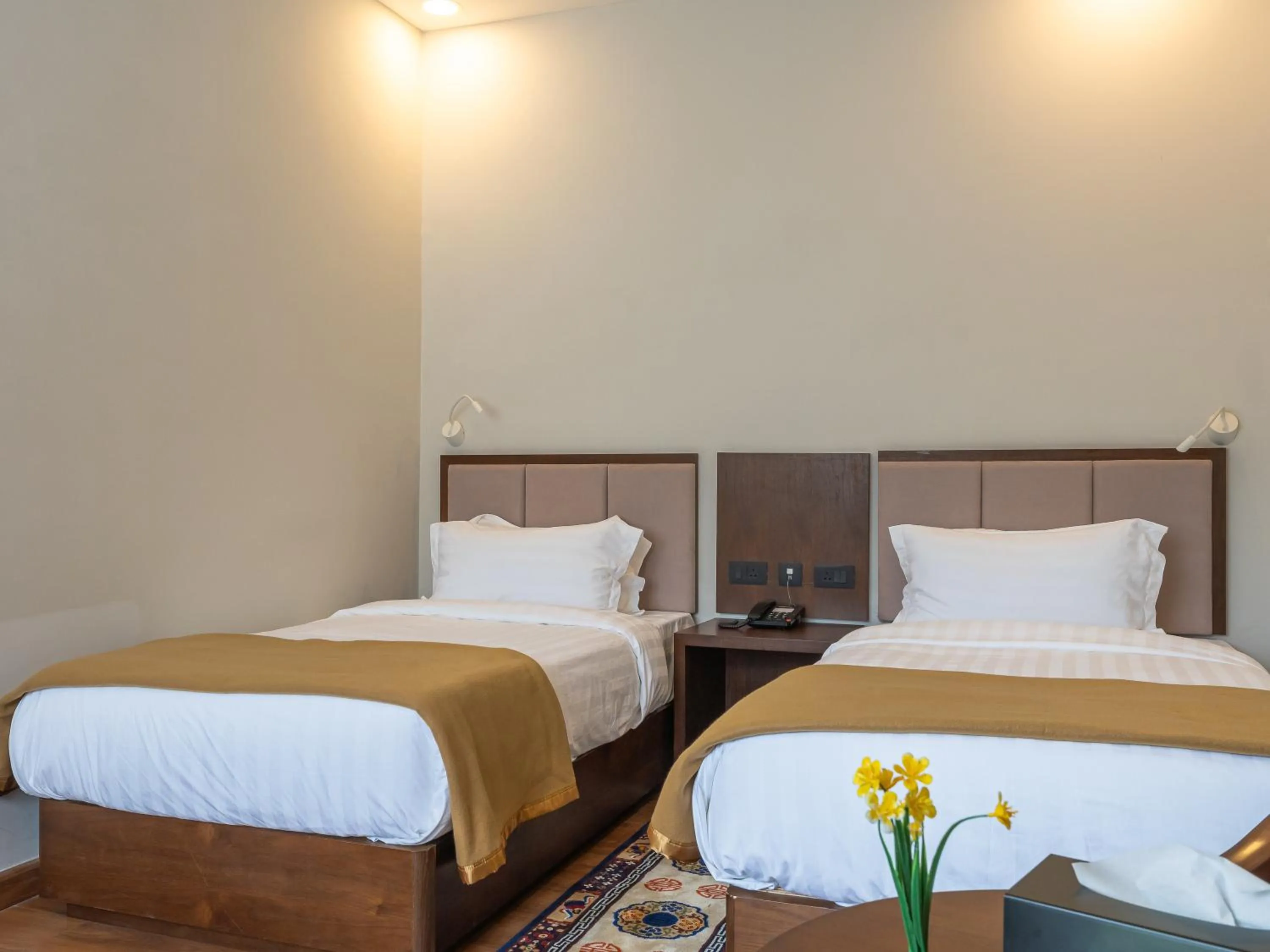 Property building, Bed in Hotel Samye - Best Hotel In Thimphu