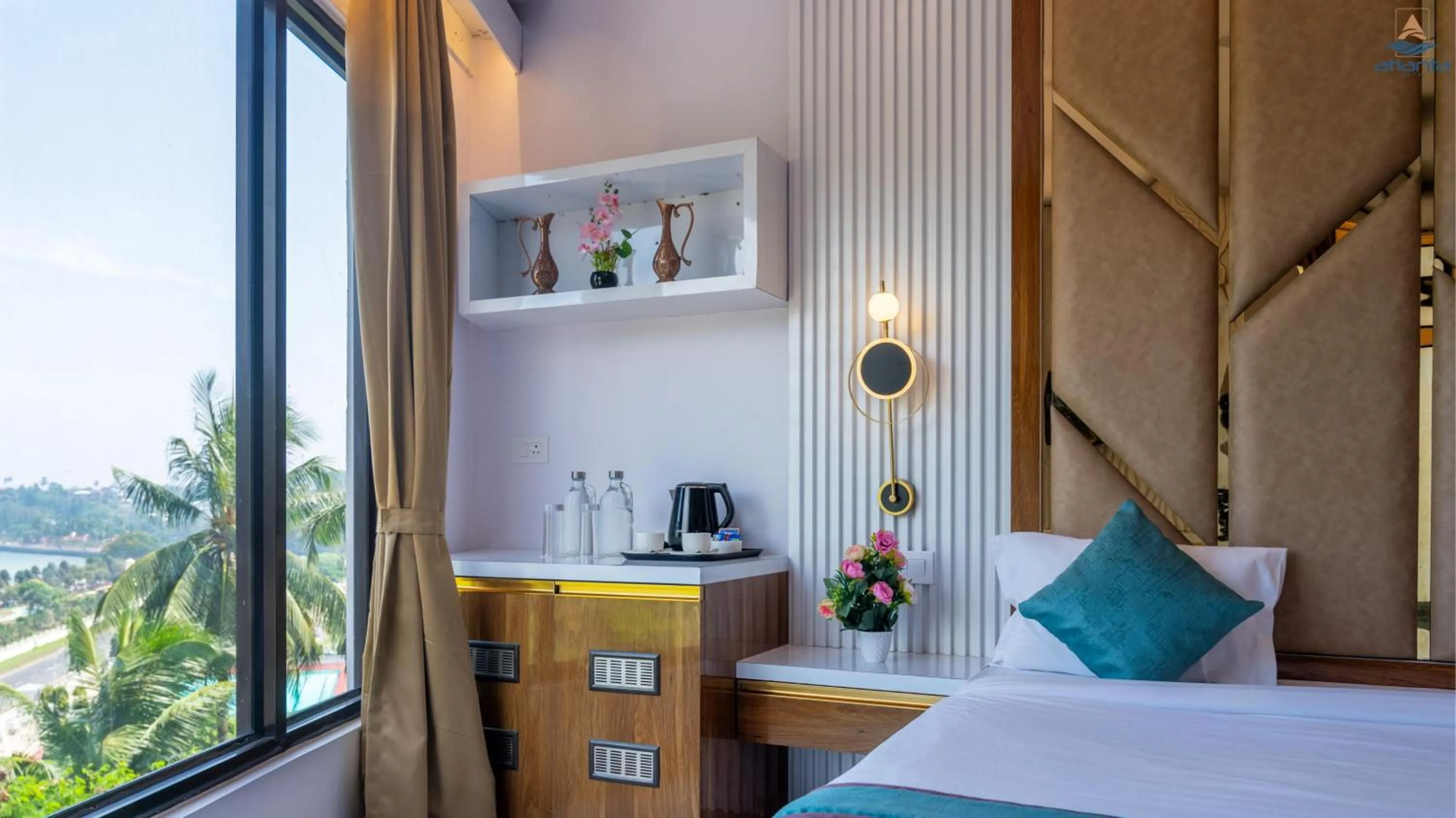 Bed in Hotel Atlanta - A Seaview Hotel