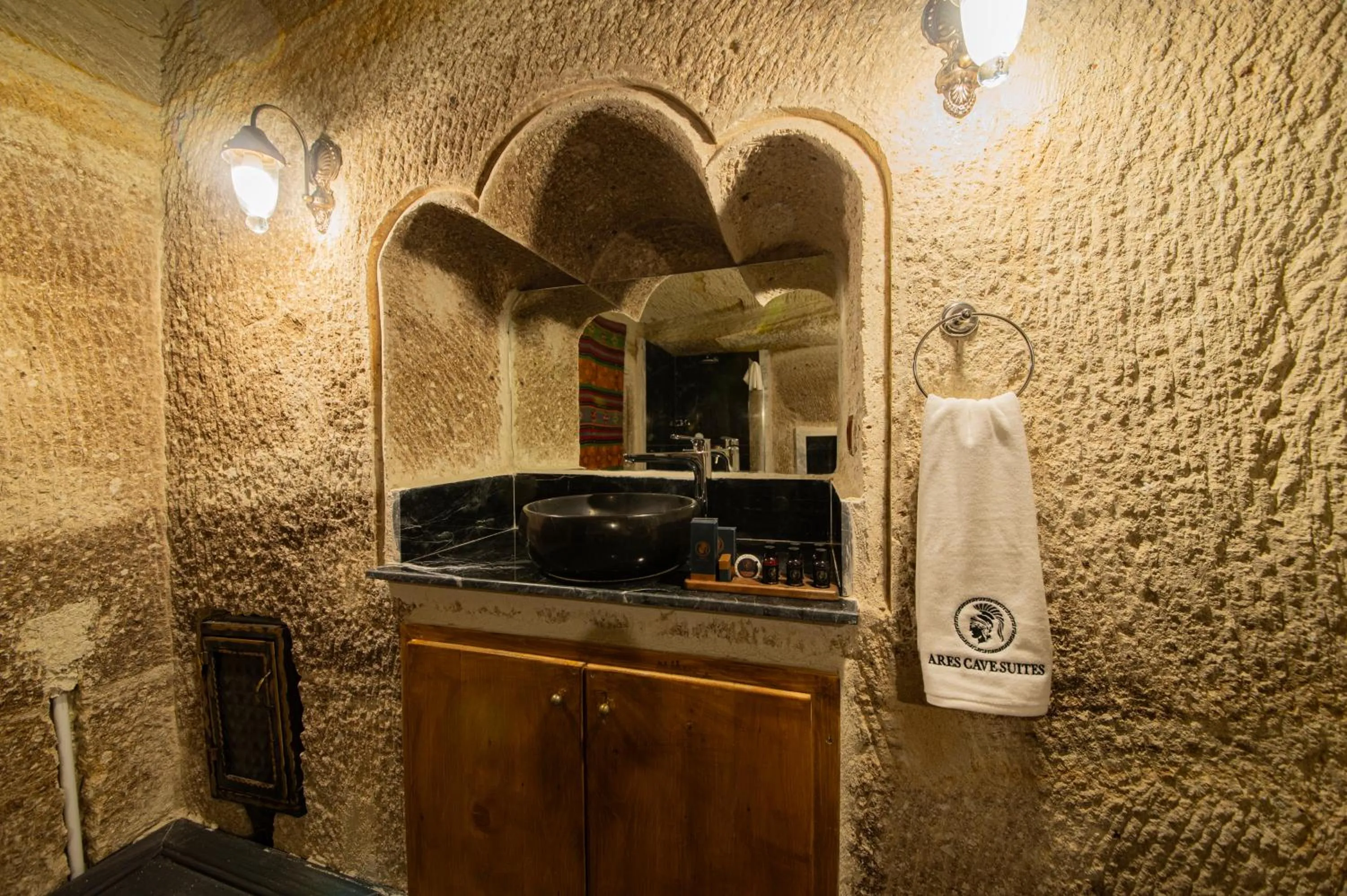 Bathroom in Ares Cave Suites
