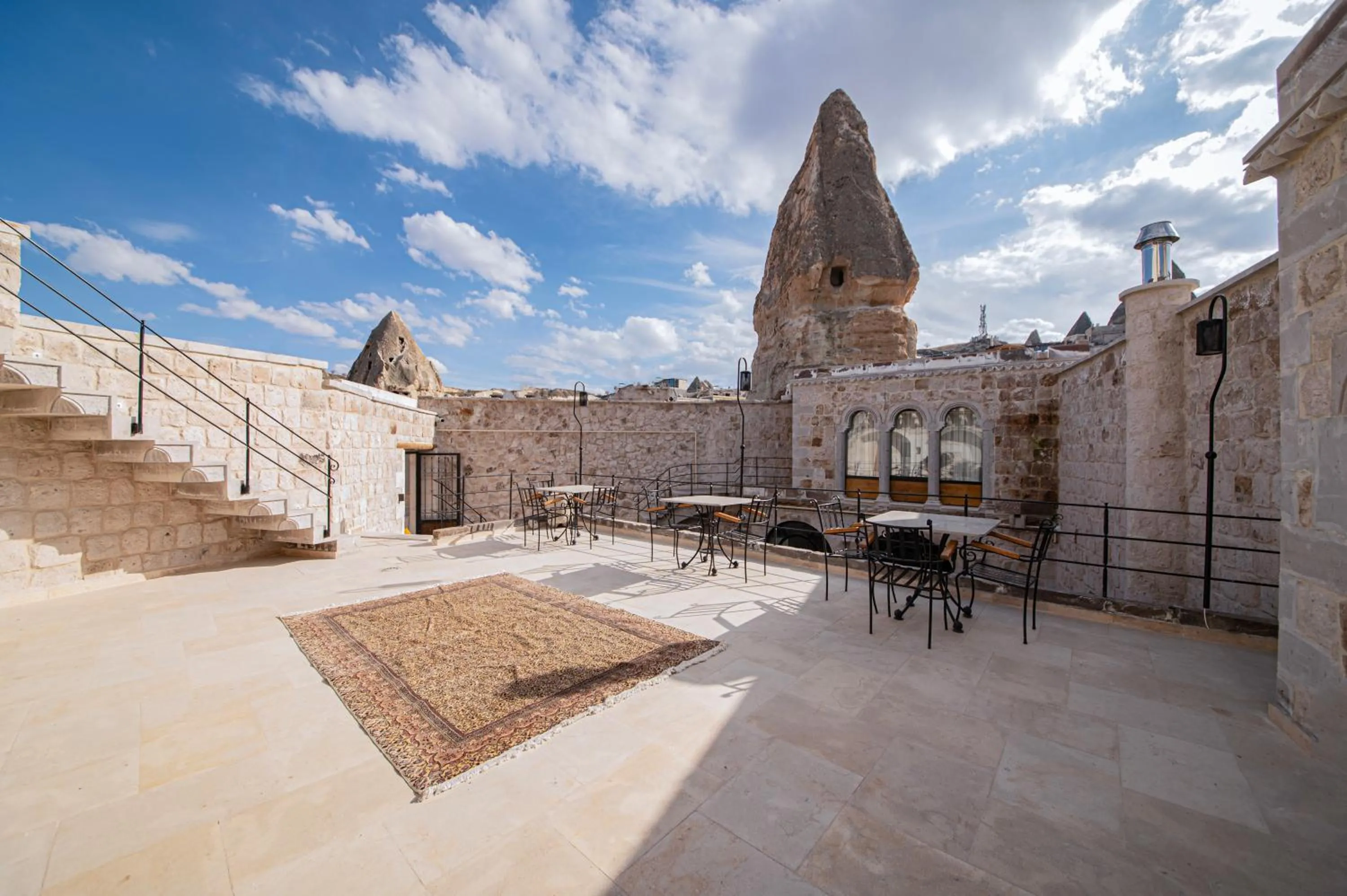 On site in Ares Cave Suites