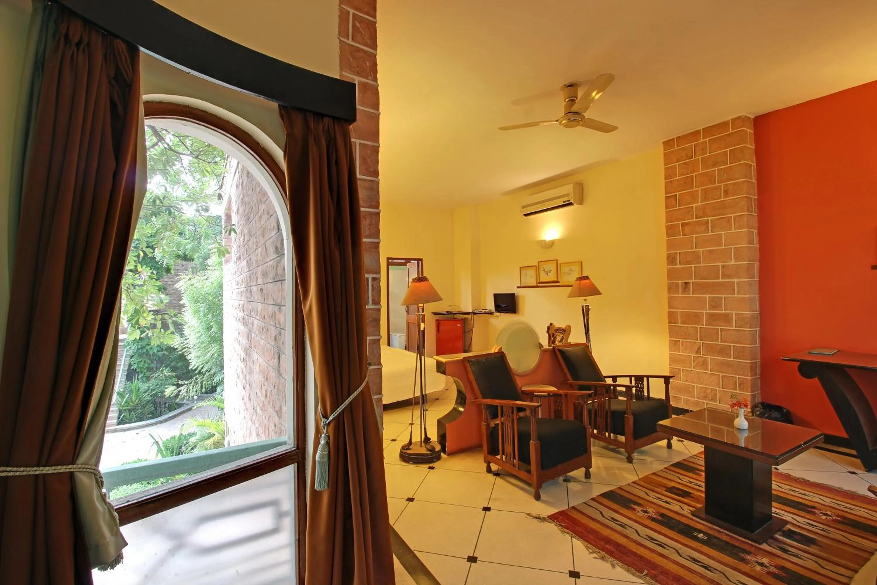 Seating area in Hotel Inn Season - Art Deco Heritage Hotel in Jodhpur