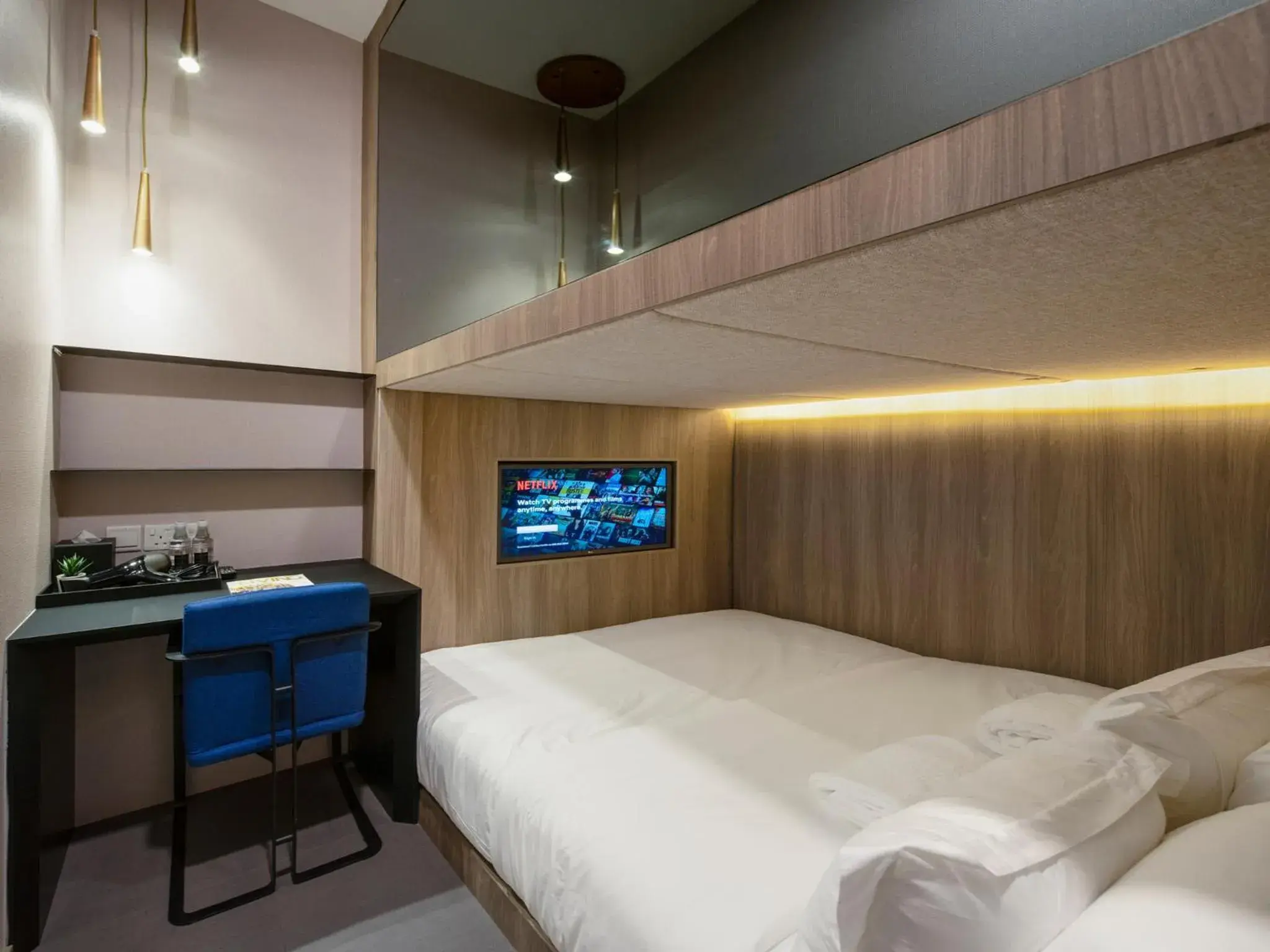 Cabin S, Double, Shared Bathroom in ST Signature Tanjong Pagar Cabin S, Double, Shared Bathroom in ST Signature Tanjong Pagar