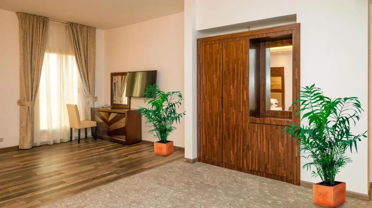 Large Twin Room in Helat Hotel Large Twin Room in Helat Hotel