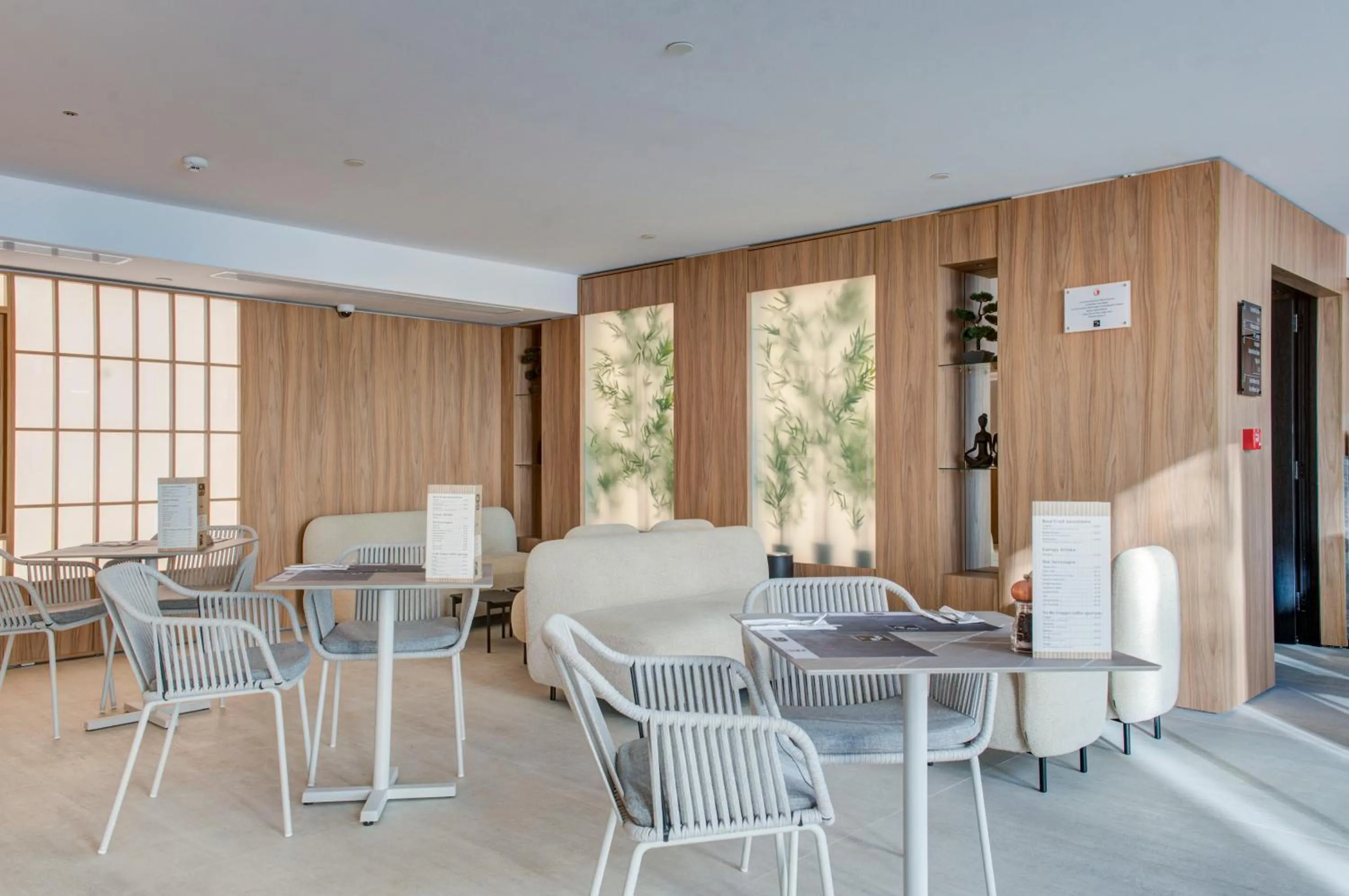 Lounge or bar in Noru Hotel Malta - Adults Only Hotel