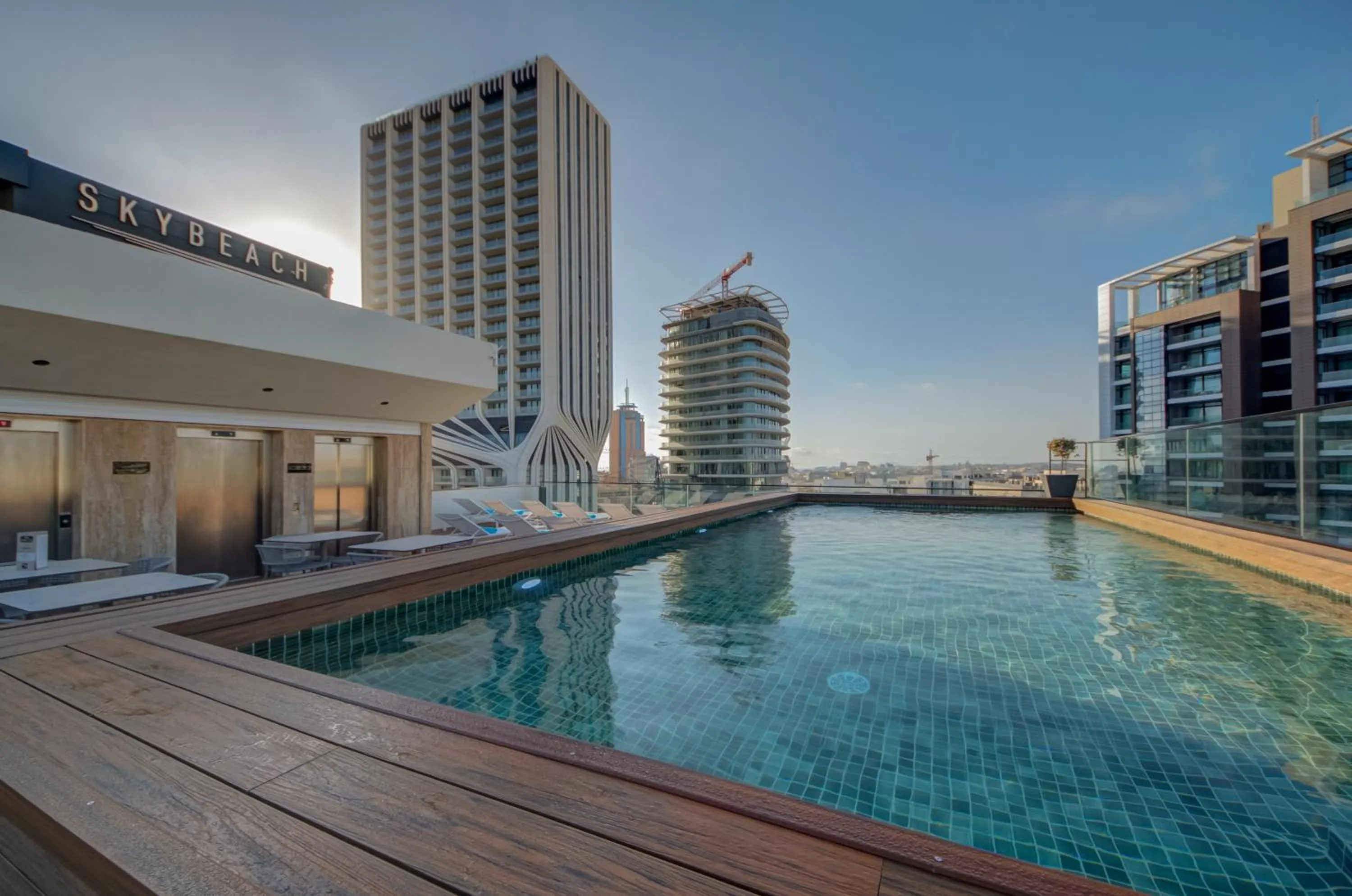 Swimming pool in Noru Hotel Malta - Adults Only Hotel