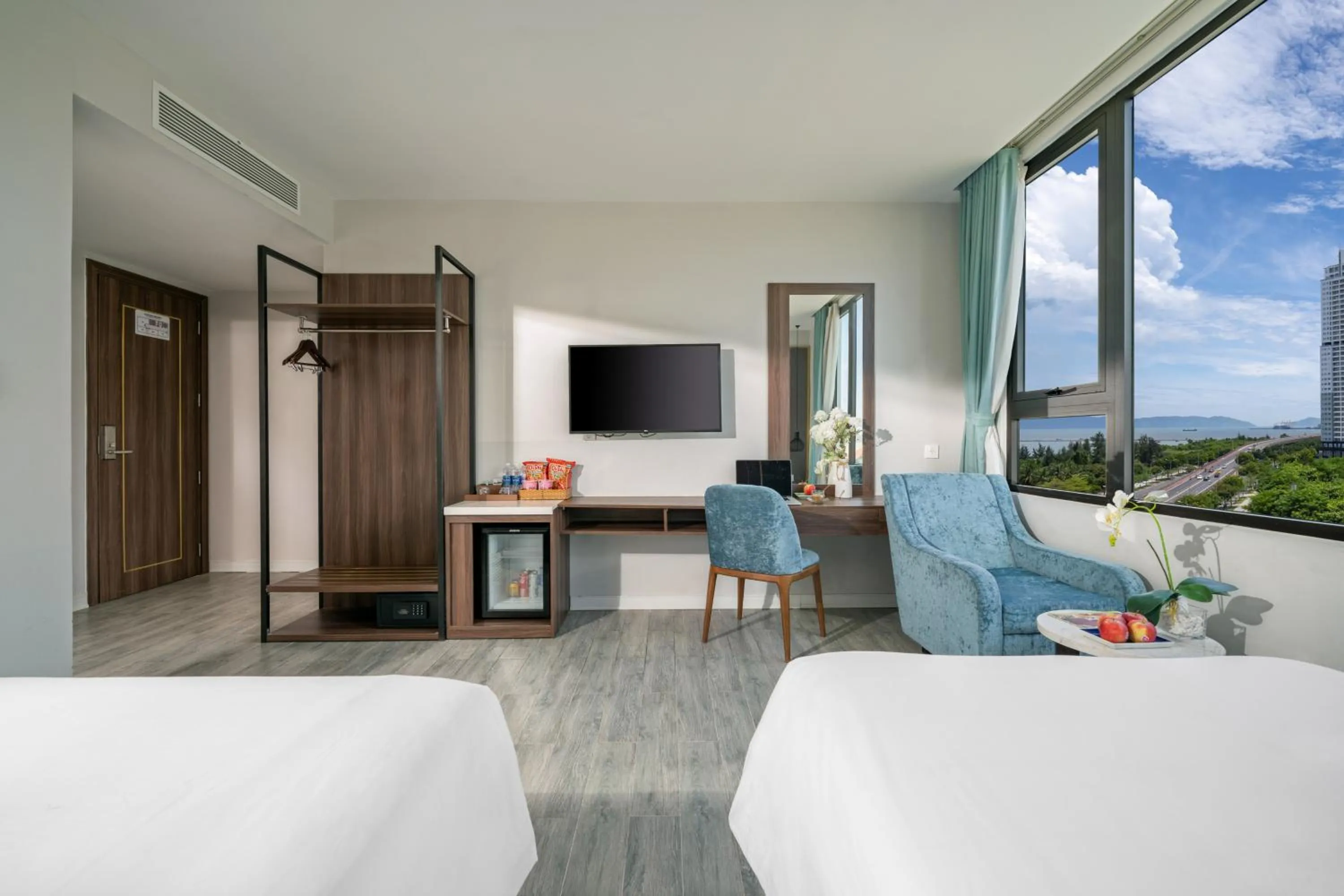 Natural landscape, Bed in Lupin Boutique Hotel Danang