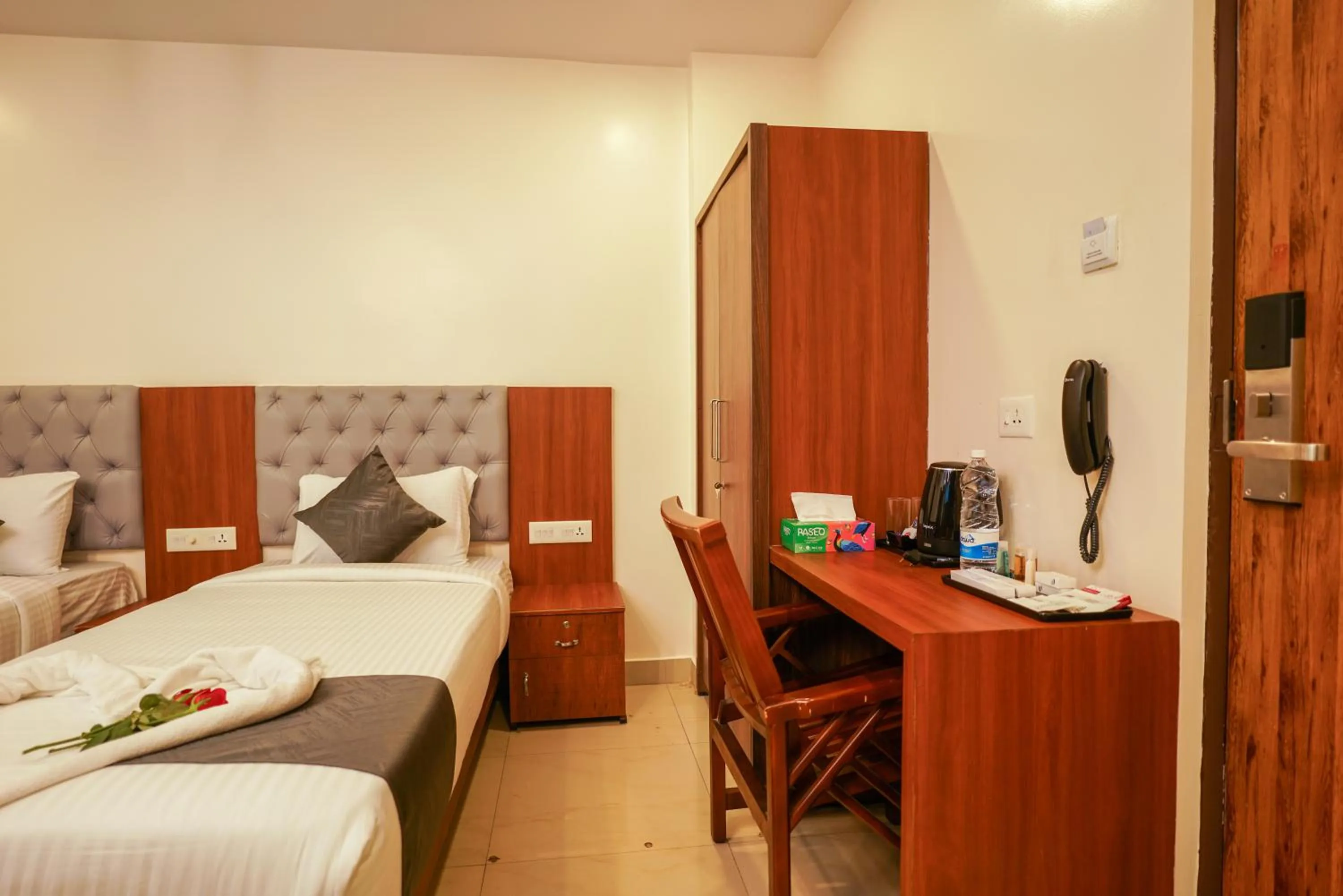 Property building, Bed in Royal Plaza City