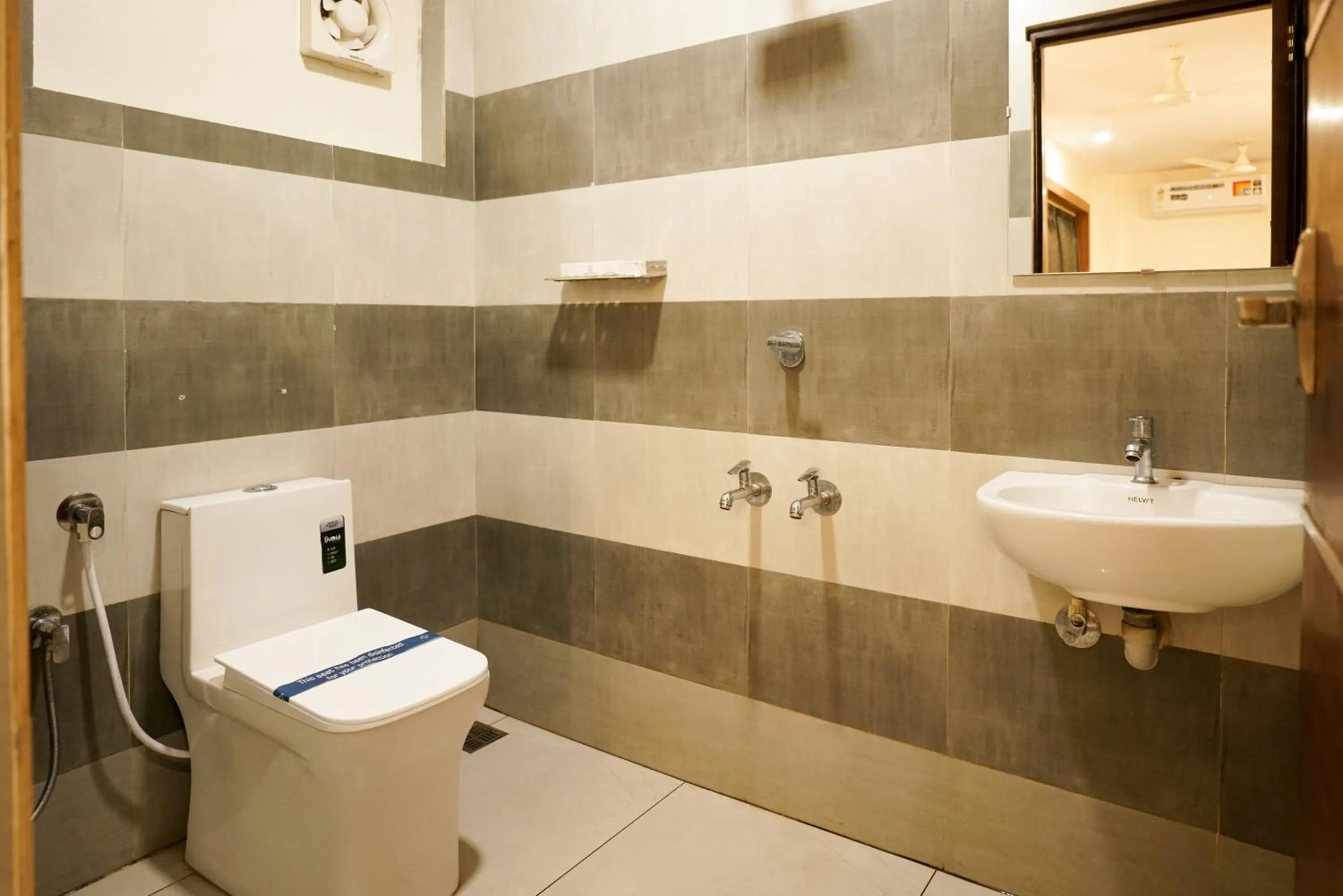 Bathroom in Royal Plaza City