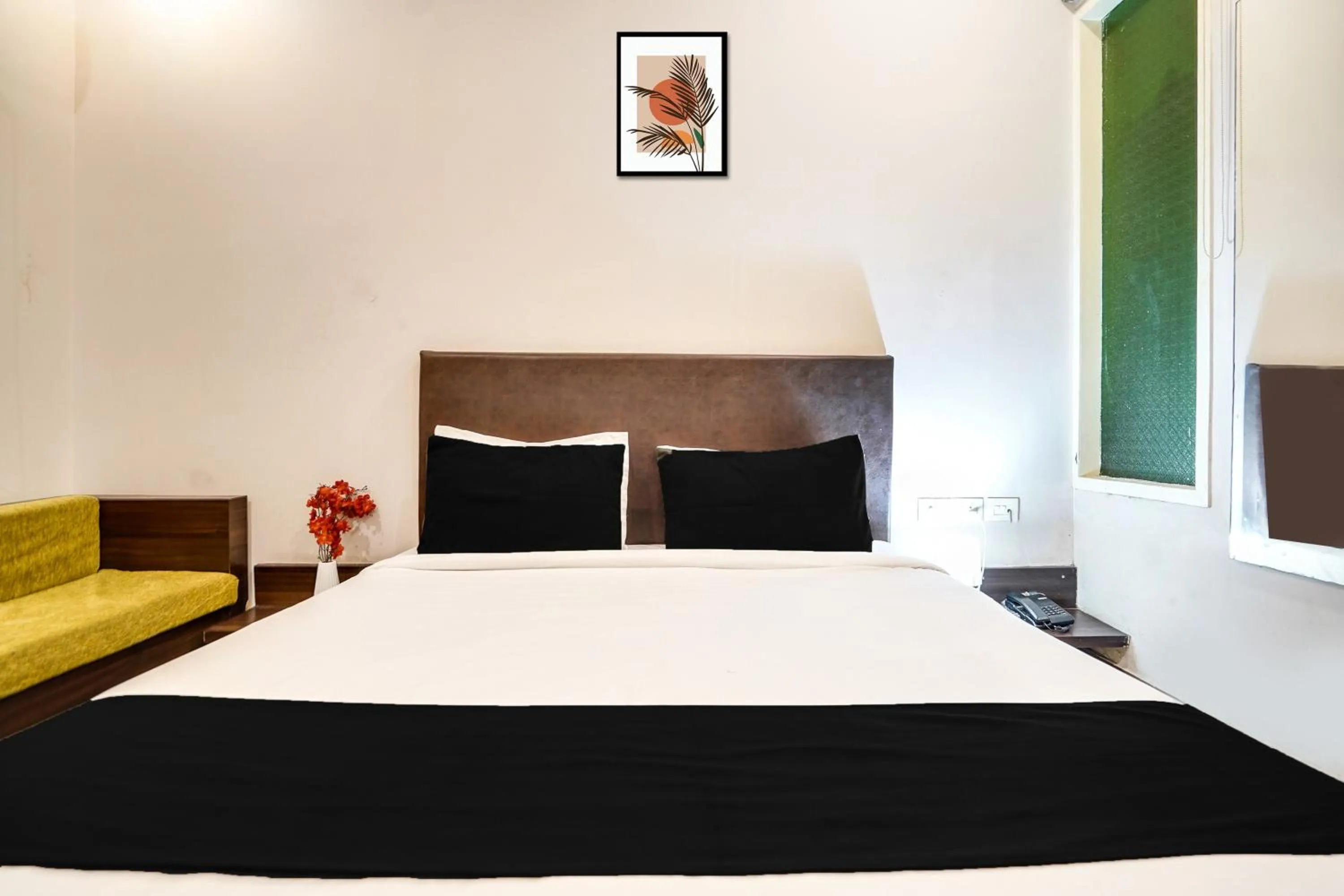 Bedroom, Bed in Super Townhouse Mansarovar Near Metro Station Formerly Dev Villas