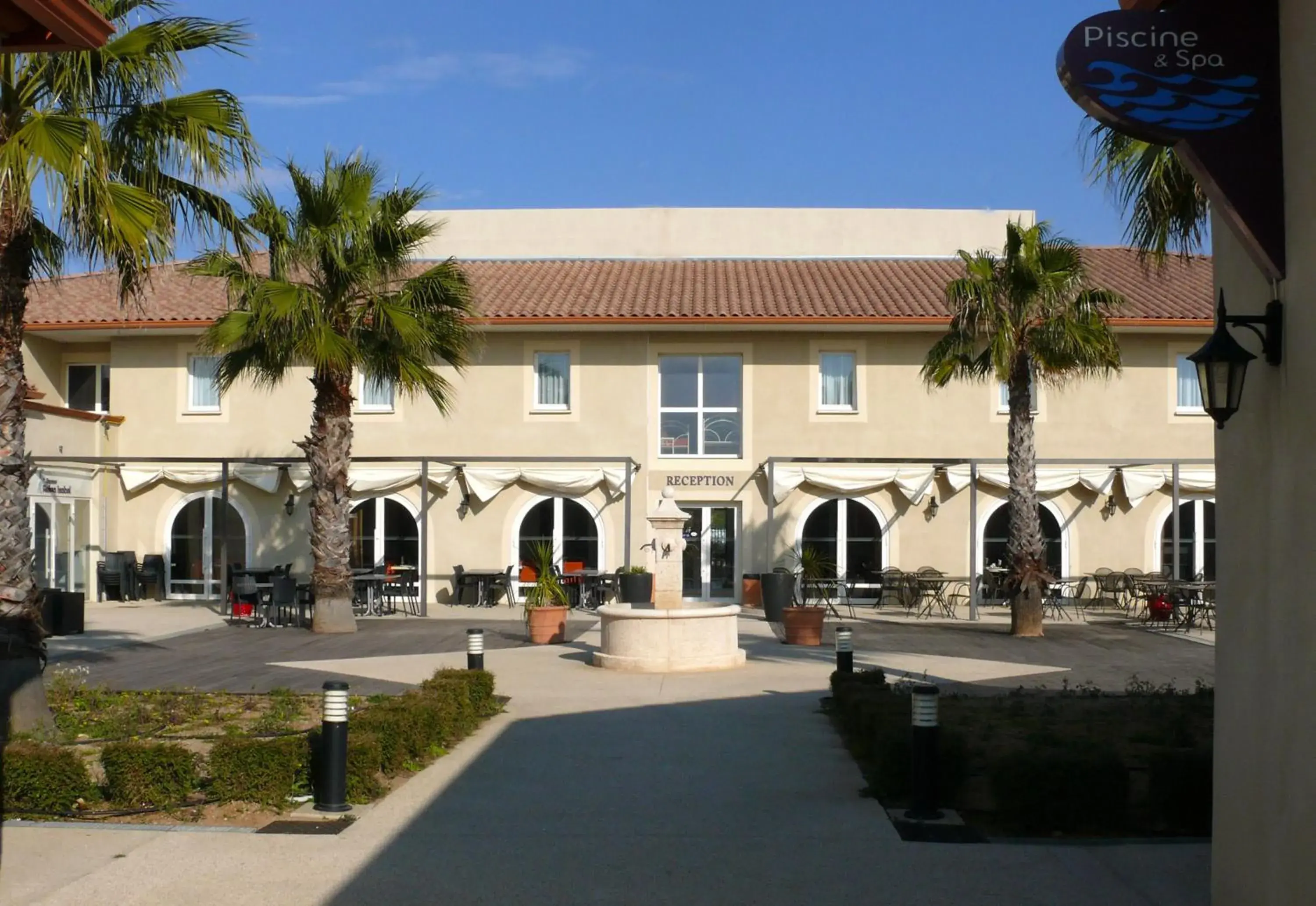 Hôtel Restaurant Les Jasses de Camargue Hôtel Restaurant Les Jasses de Camargue