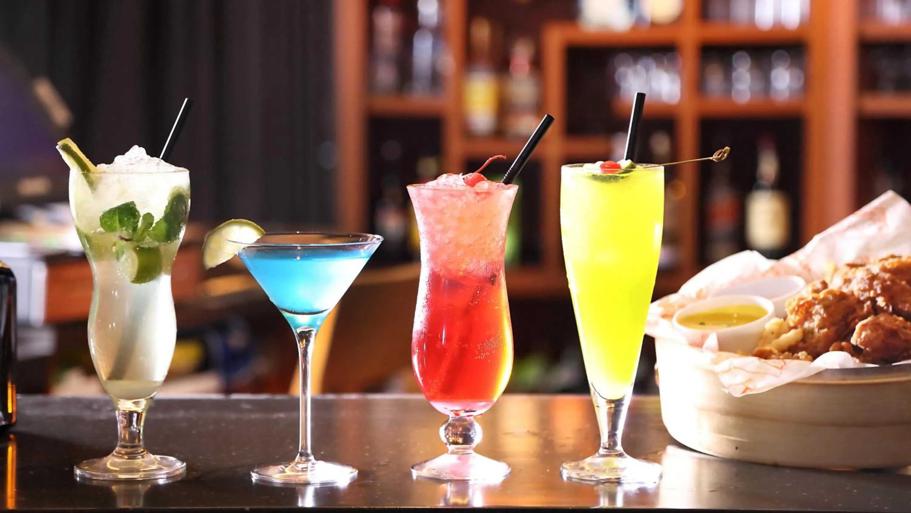 Lounge or bar in Holiday Inn Incheon Songdo by IHG