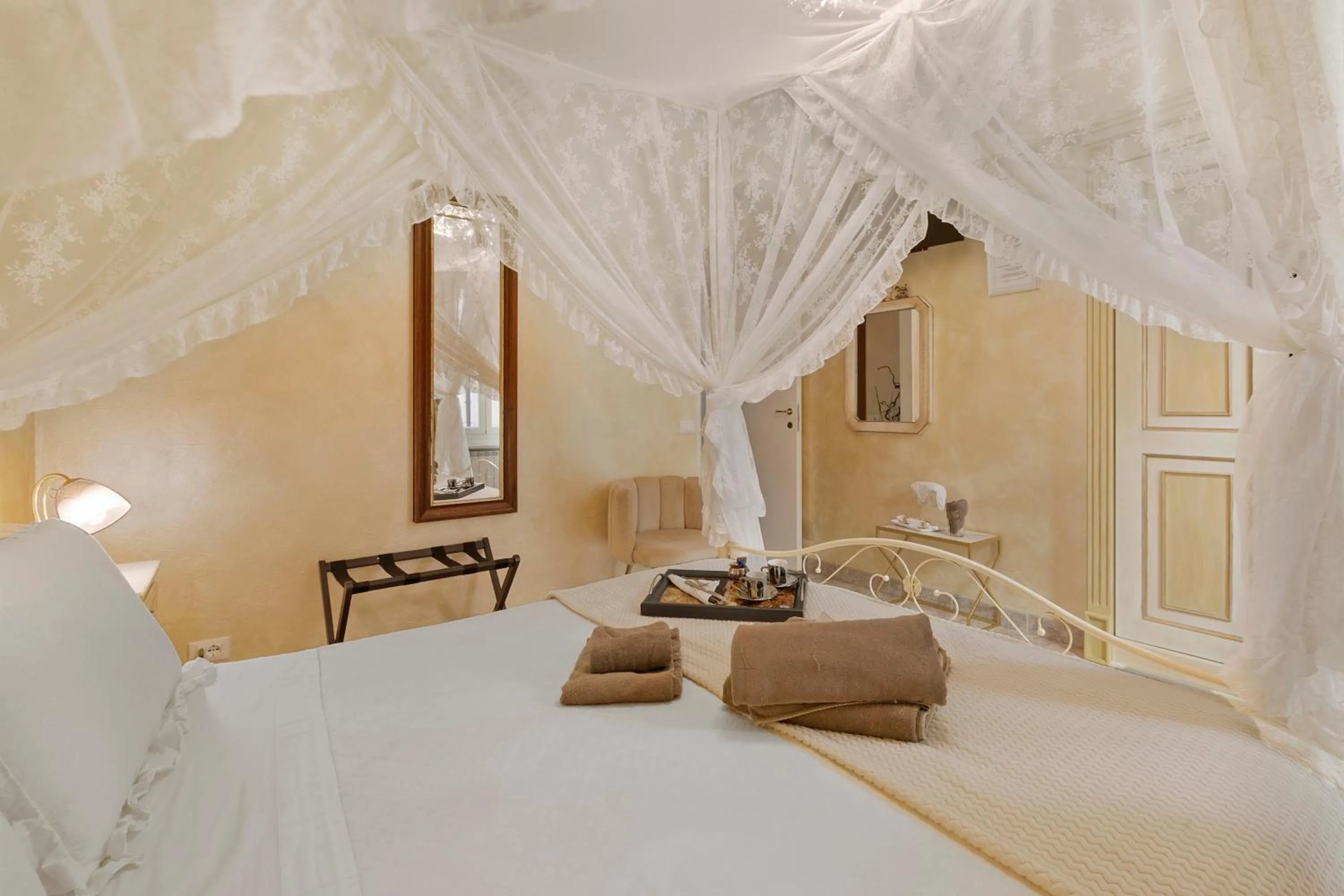 Bedroom, Bed in B&B Da Giueli Rooms On The Seafront