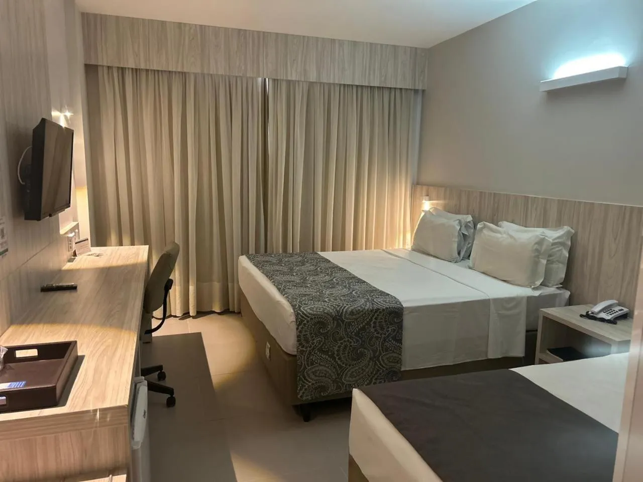 Bed in AlphaPark Hotel