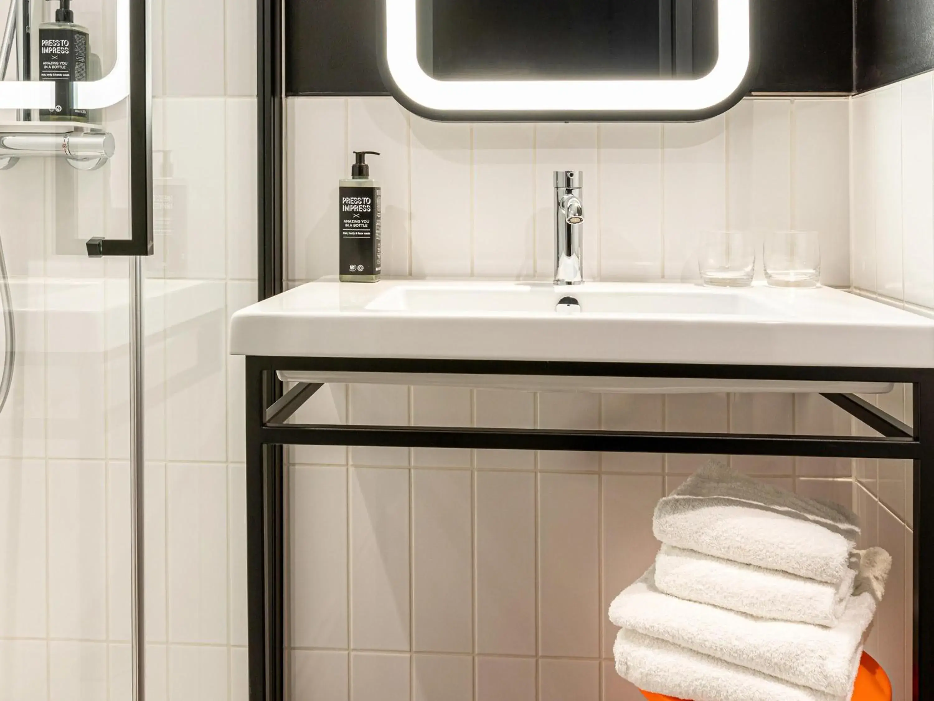 Bedroom in ibis Styles Paris Villejuif Bedroom in ibis Styles Paris Villejuif