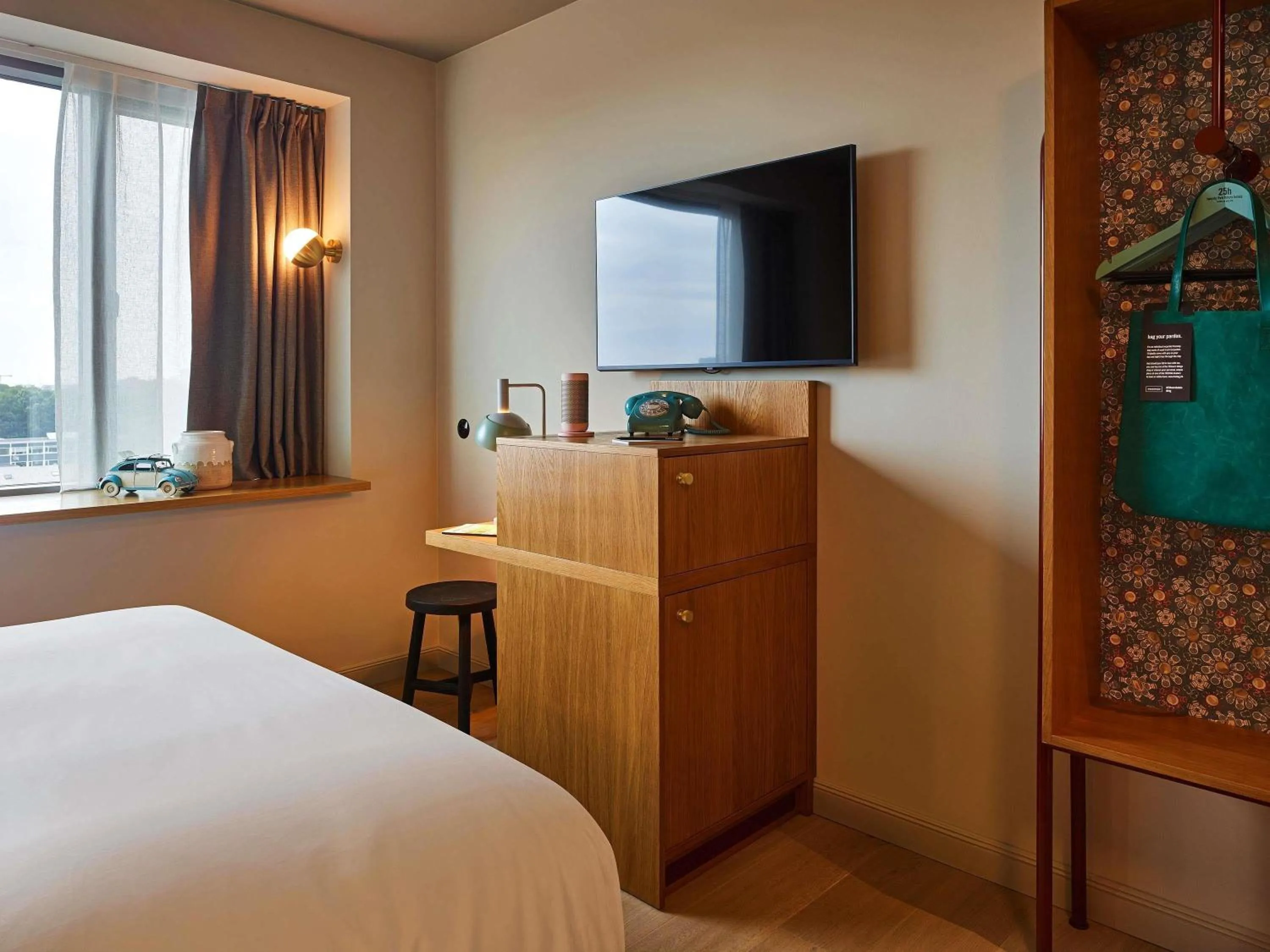 Bedroom, Bed in 25hours Hotel Paper Island