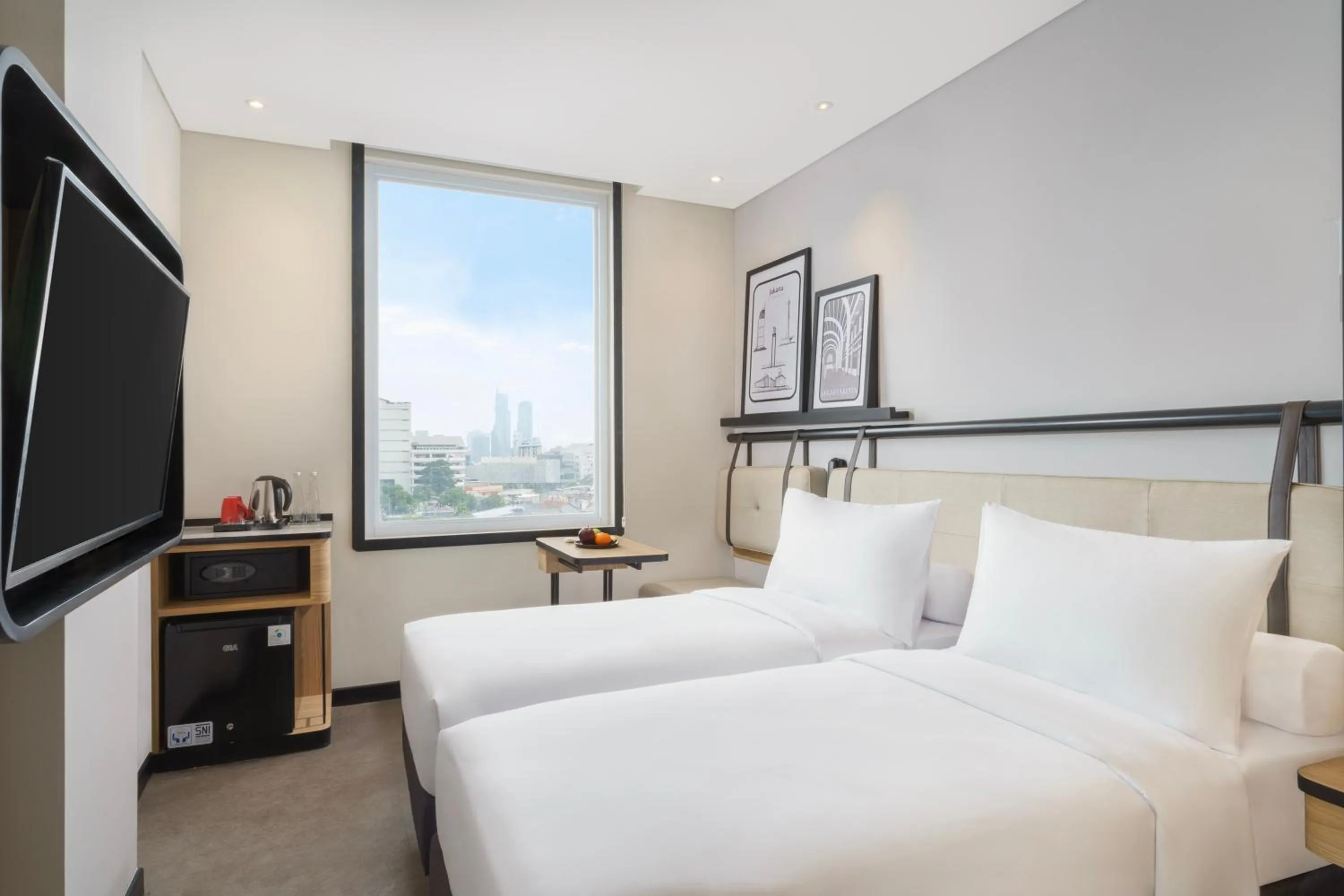 Bed in ibis Jakarta Raden Saleh