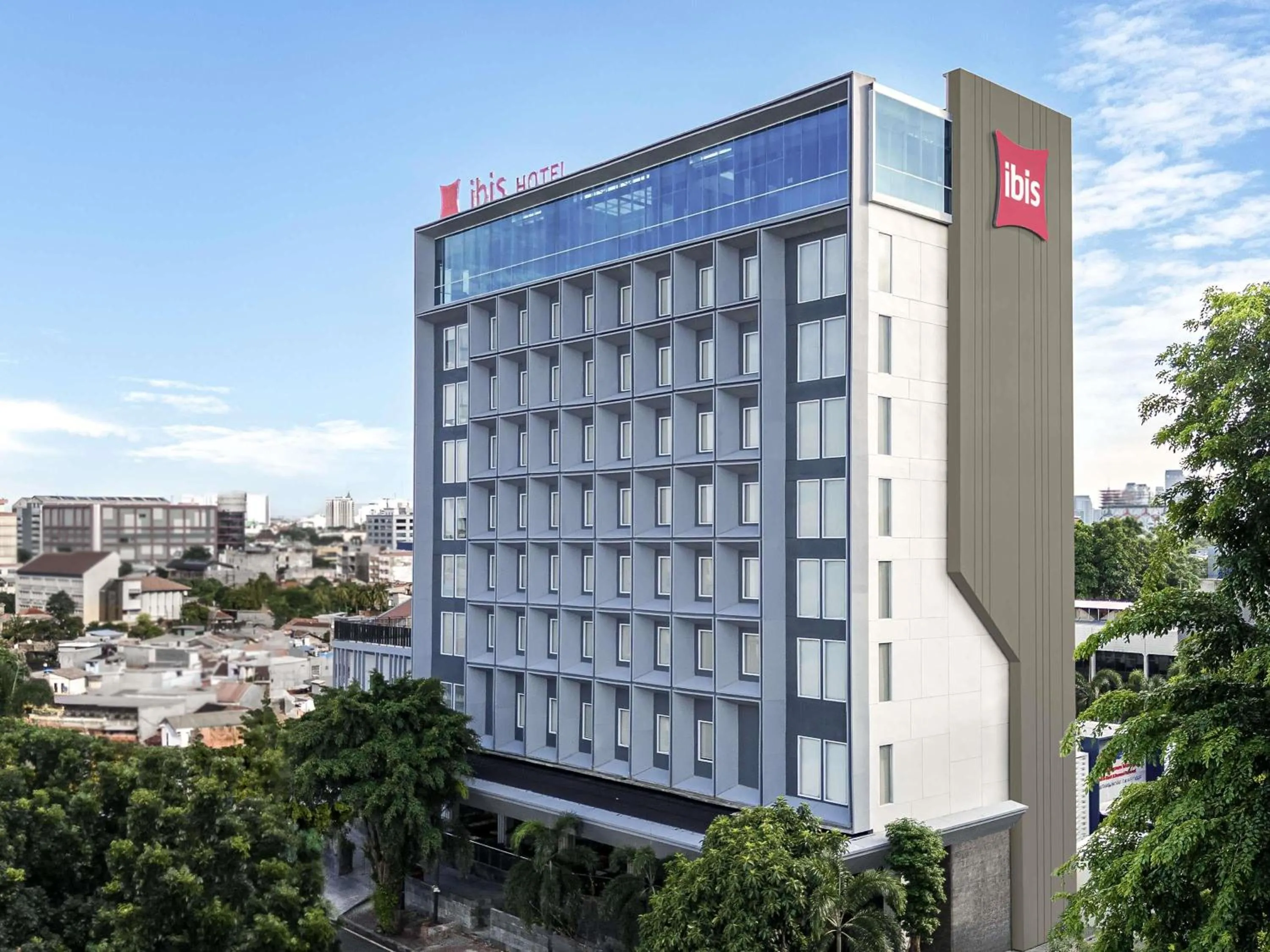 Property building in ibis Jakarta Raden Saleh