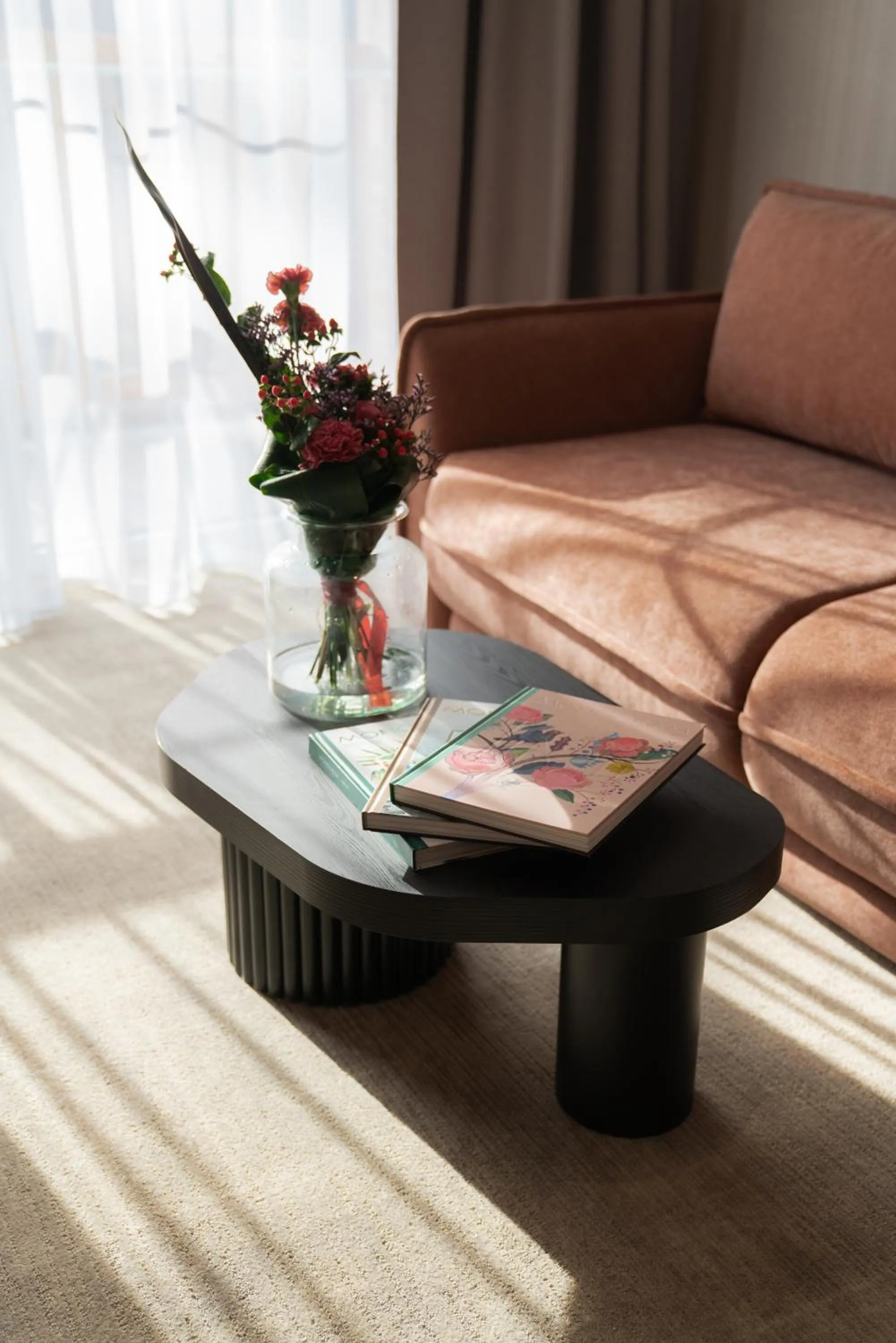 Communal lounge/ TV room in Mövenpick Resort & Spa Karpacz