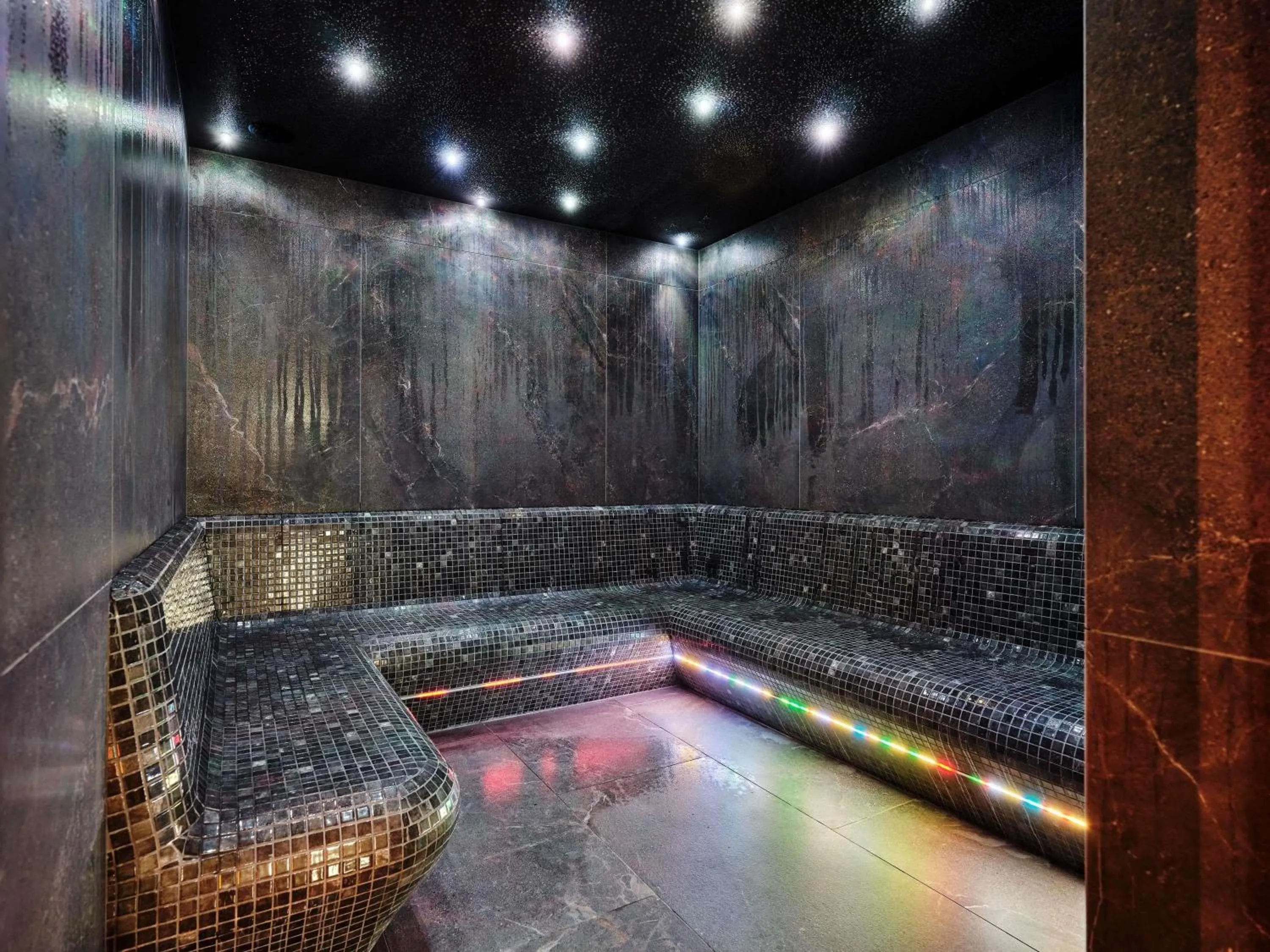 Pool view in Mövenpick Resort & Spa Karpacz