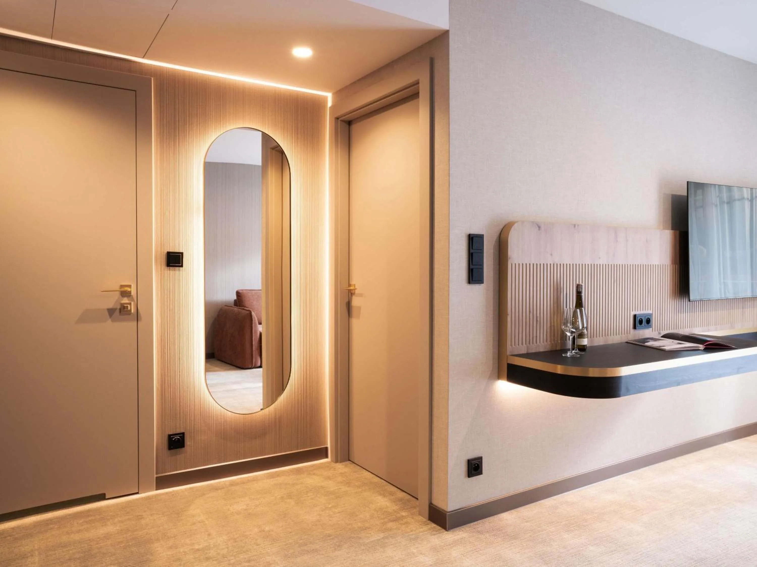 Bedroom, Bed in Mövenpick Resort & Spa Karpacz