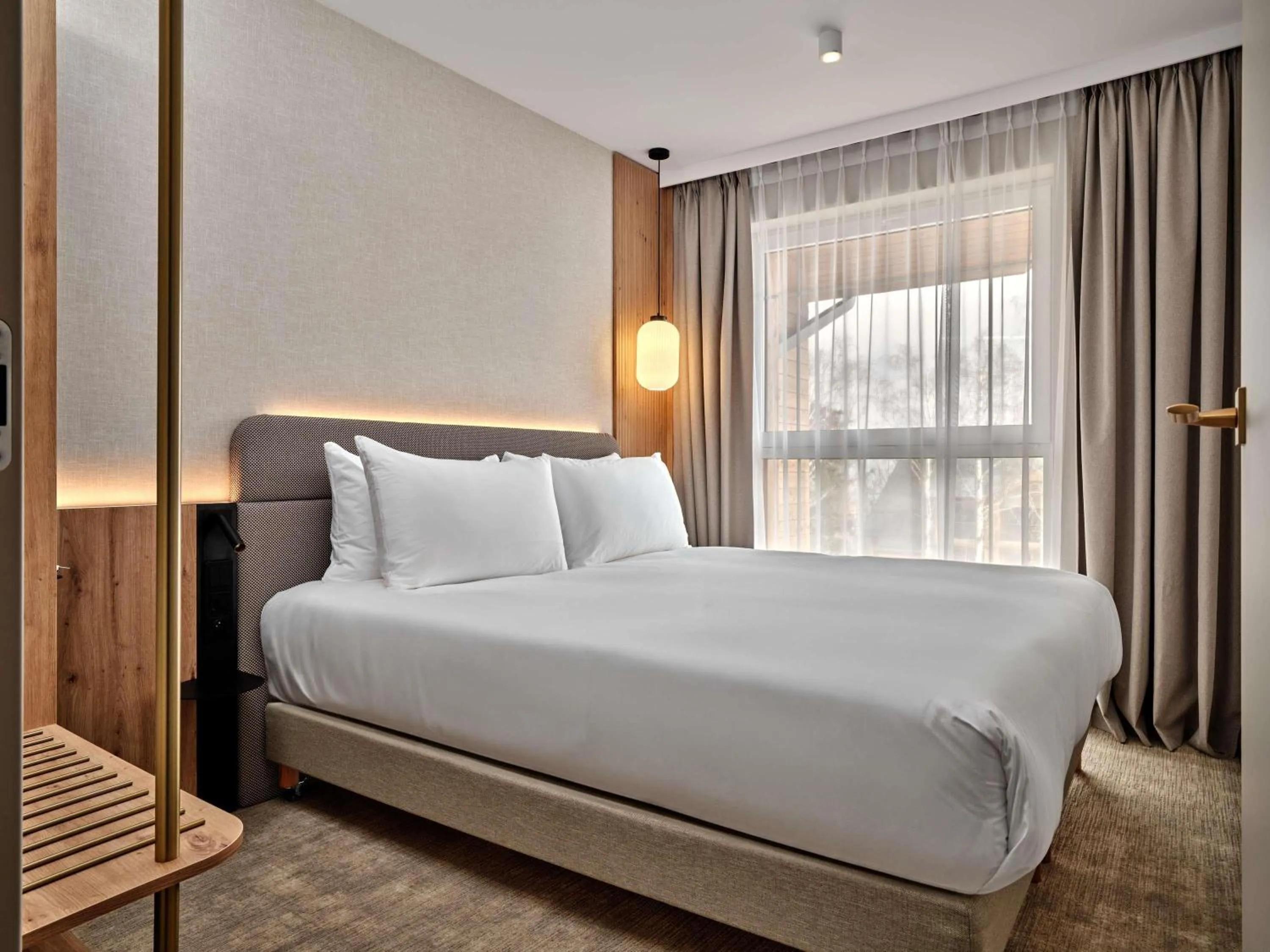 Bedroom, Bed in Mövenpick Resort & Spa Karpacz