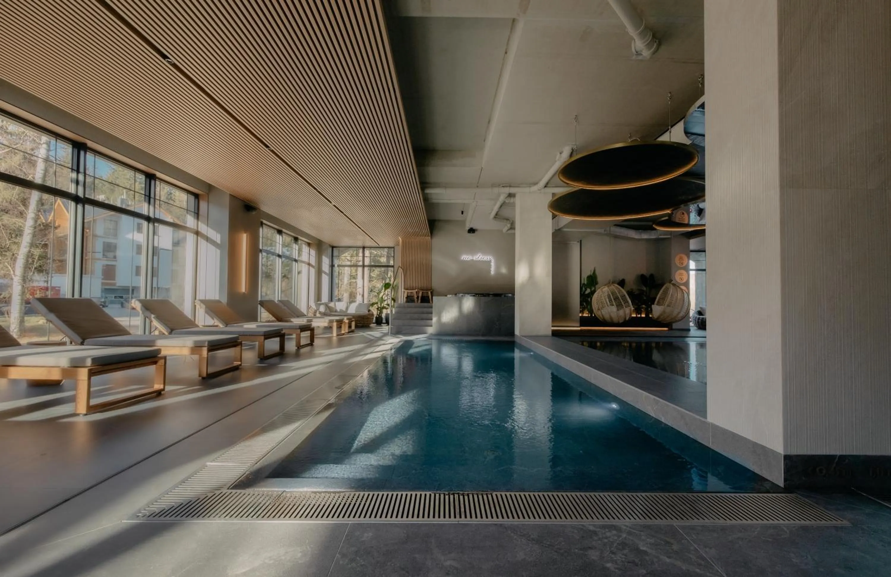 Swimming pool in Mövenpick Resort & Spa Karpacz