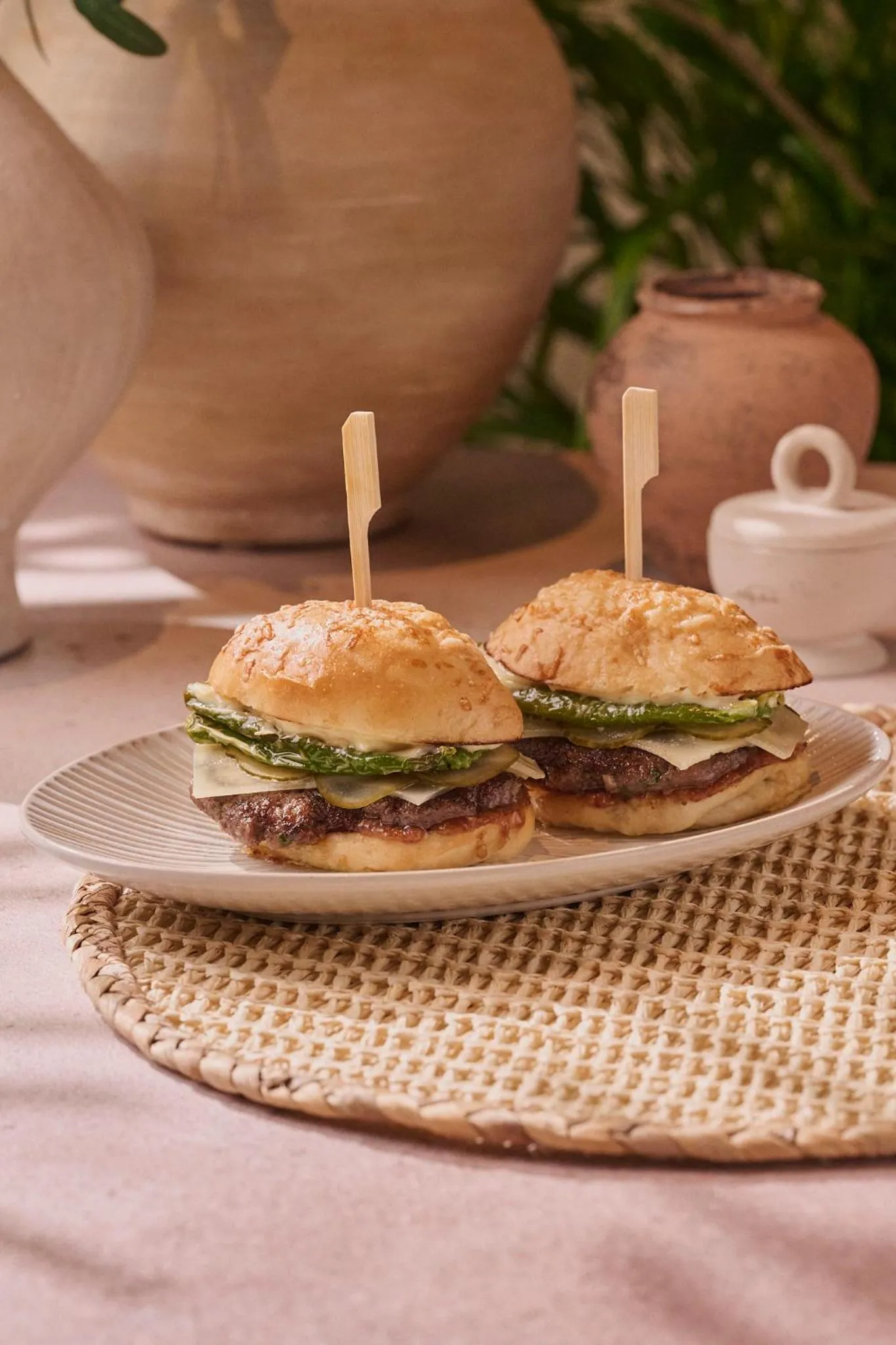 Restaurant/places to eat in Novotel Riyadh Sahafa