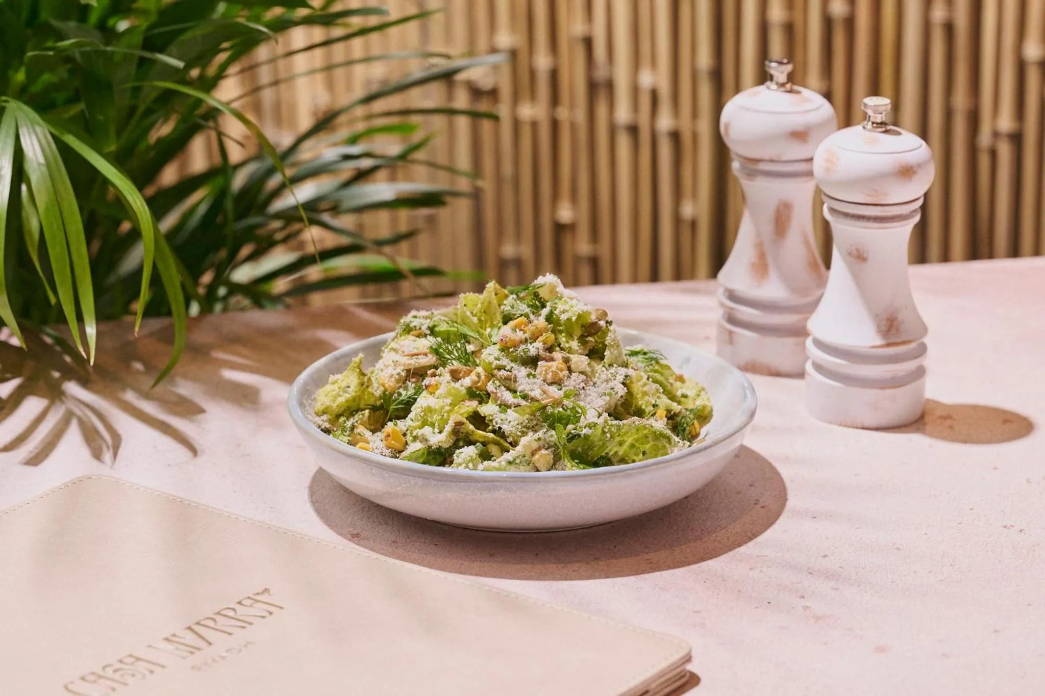 Restaurant/places to eat in Novotel Riyadh Sahafa