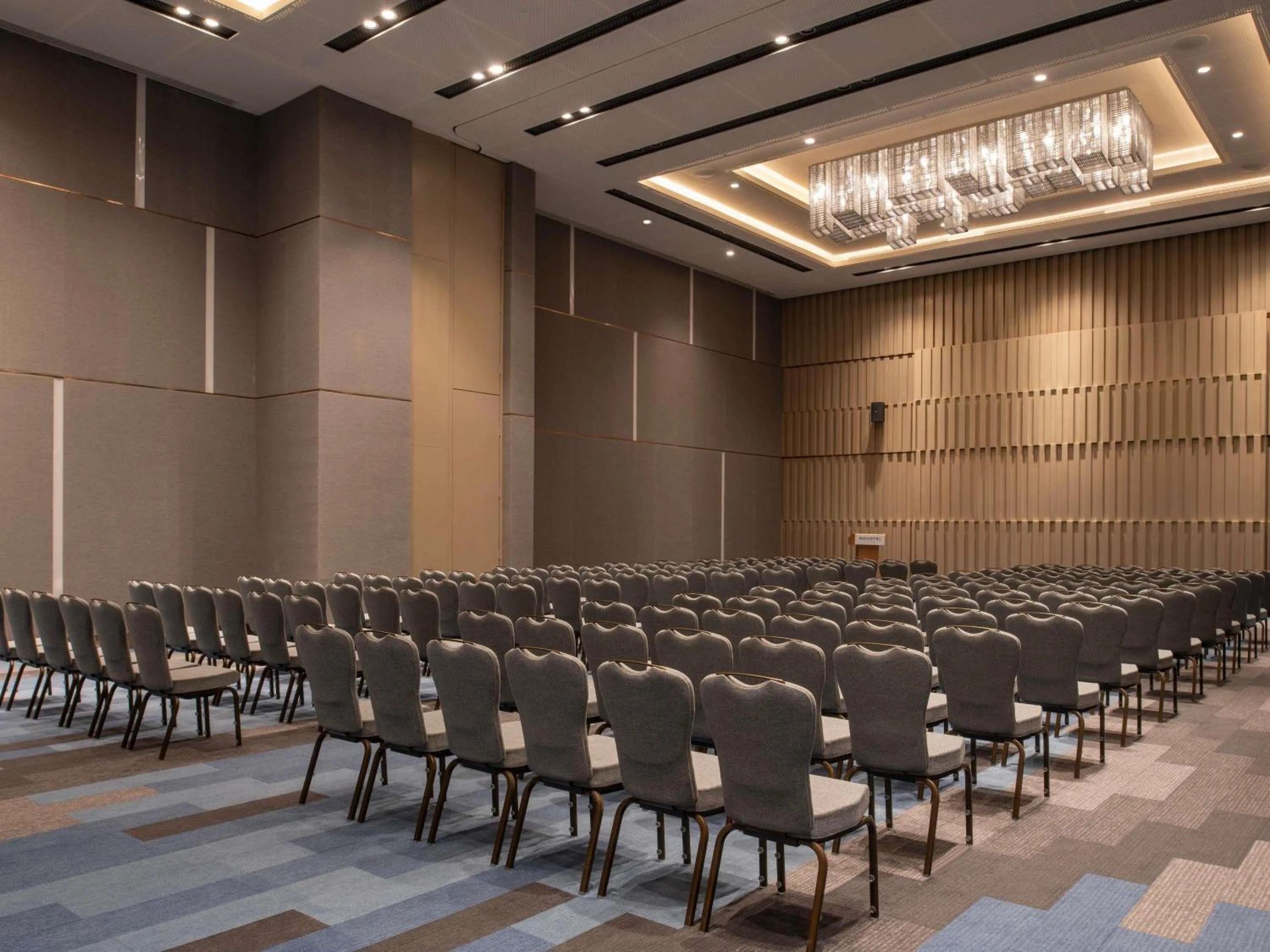 Meeting/conference room in Novotel Riyadh Sahafa