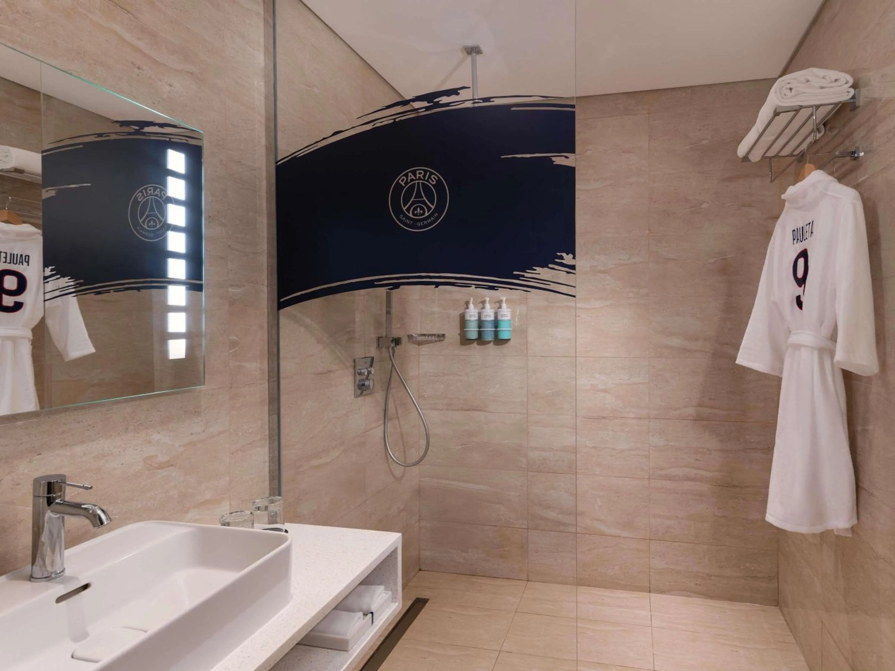 Bedroom in Novotel Riyadh Sahafa