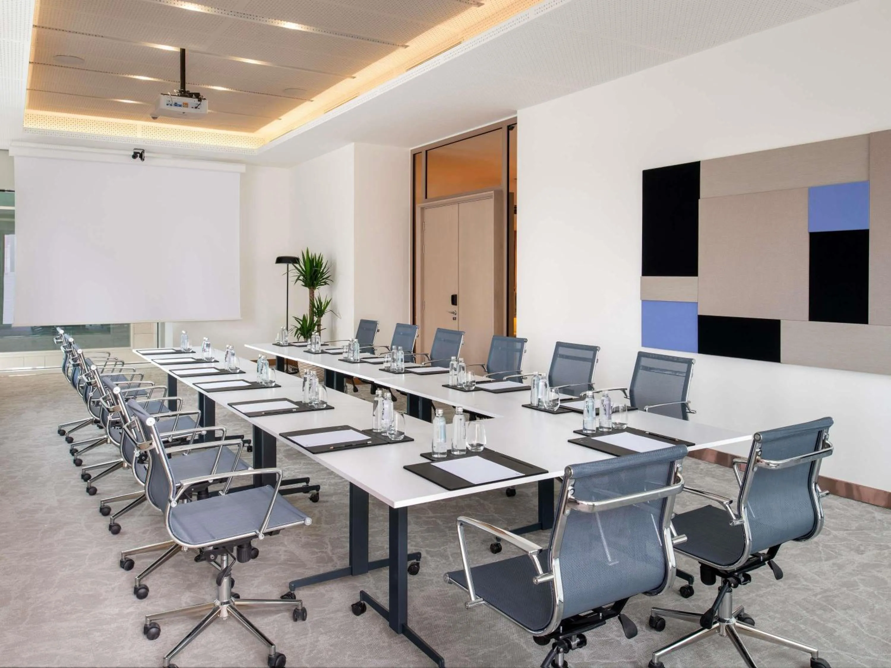 Meeting/conference room in Novotel Riyadh Sahafa