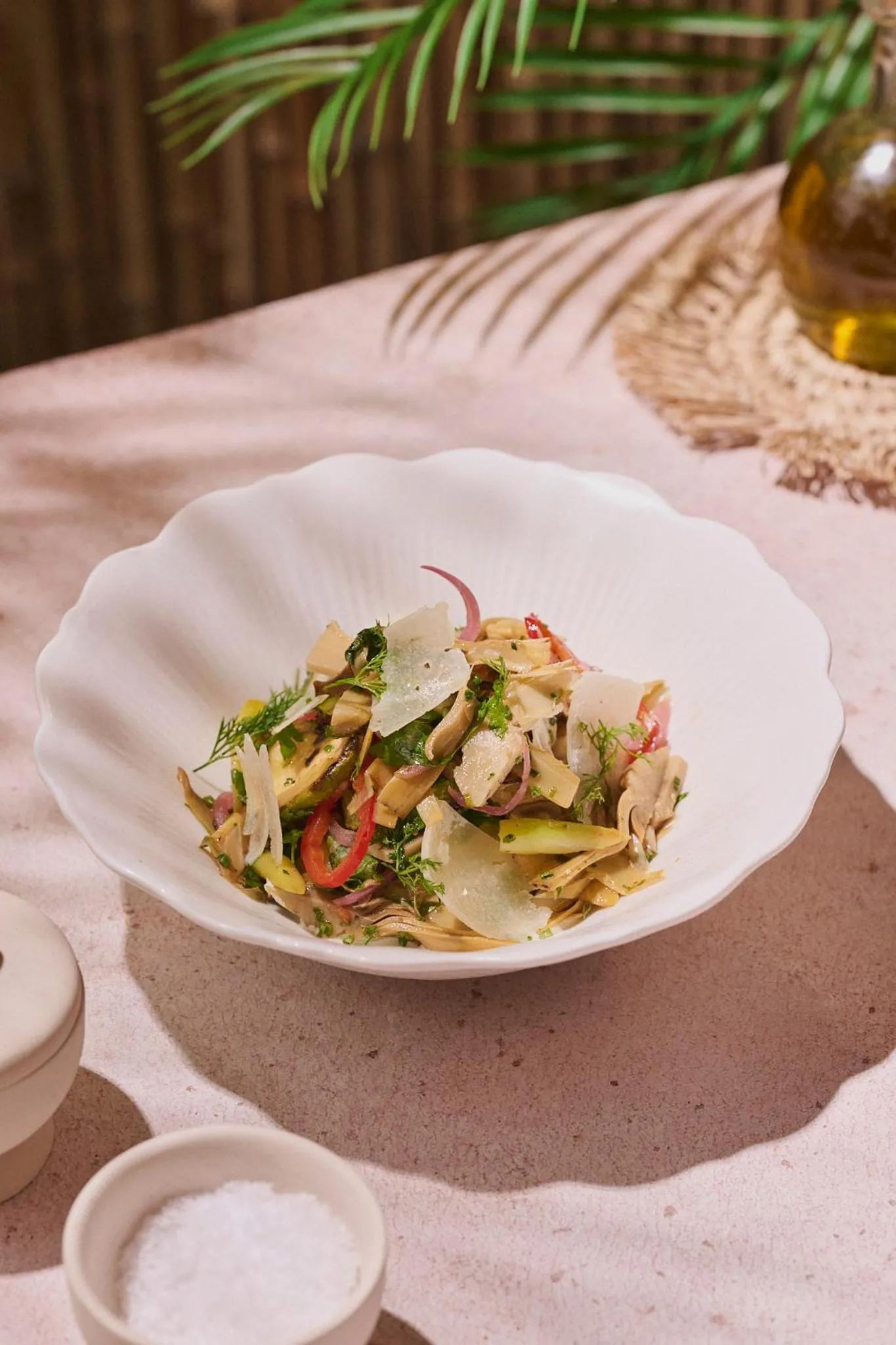 Restaurant/places to eat in Novotel Riyadh Sahafa