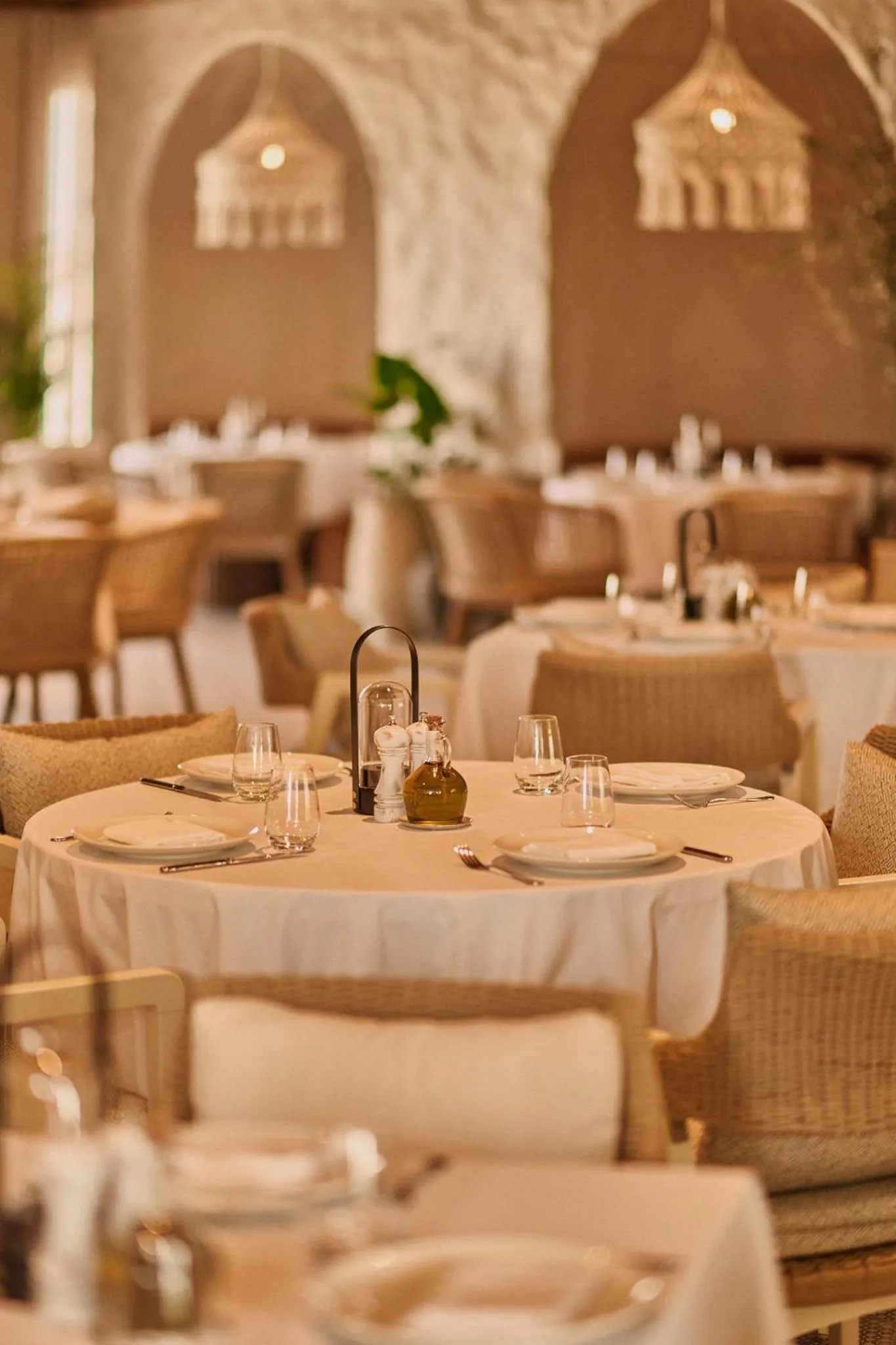 Restaurant/places to eat in Novotel Riyadh Sahafa