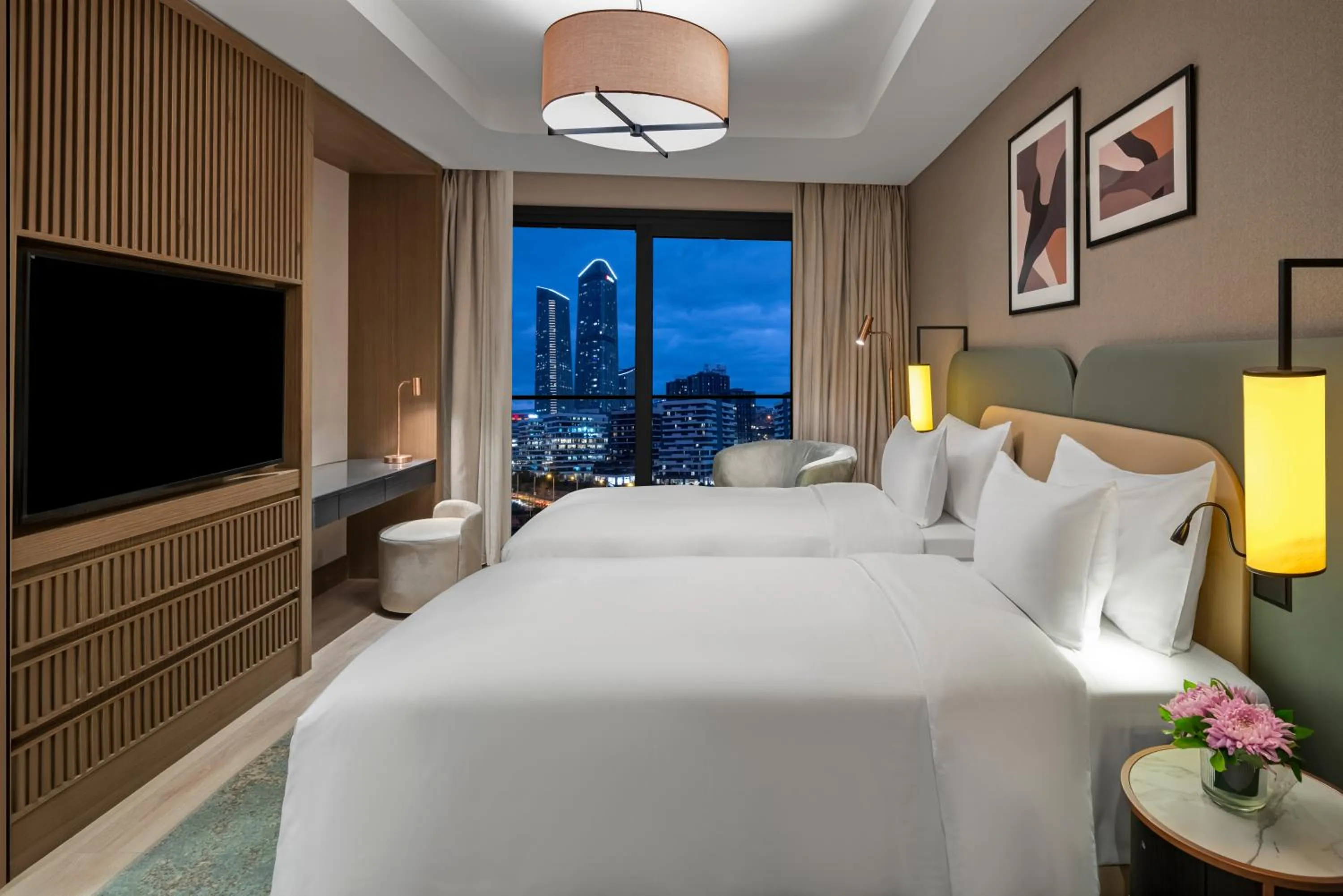 Bedroom, Bed in Mövenpick Living Istanbul Saklivadi