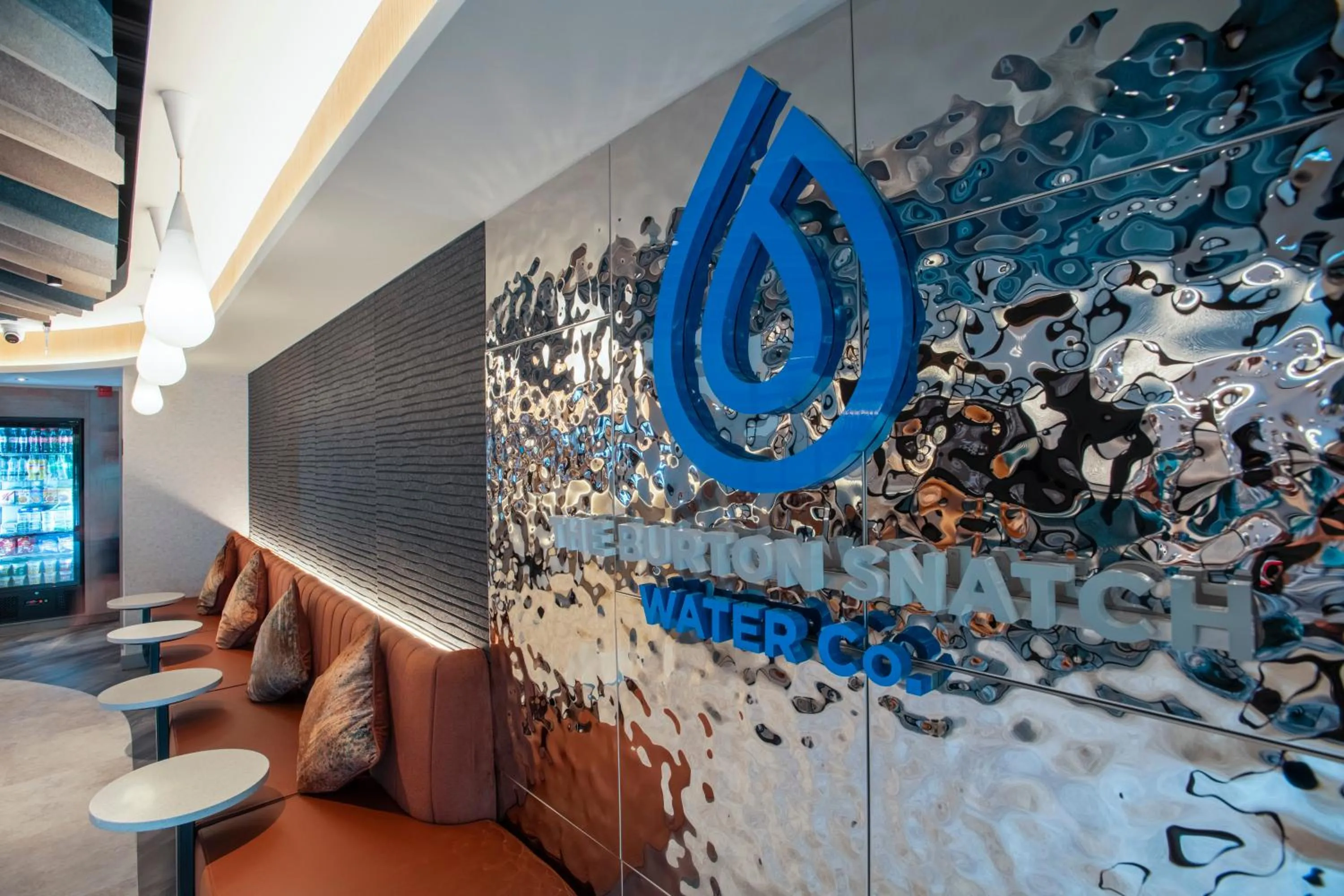 Lobby or reception in ibis Styles Burton On Trent