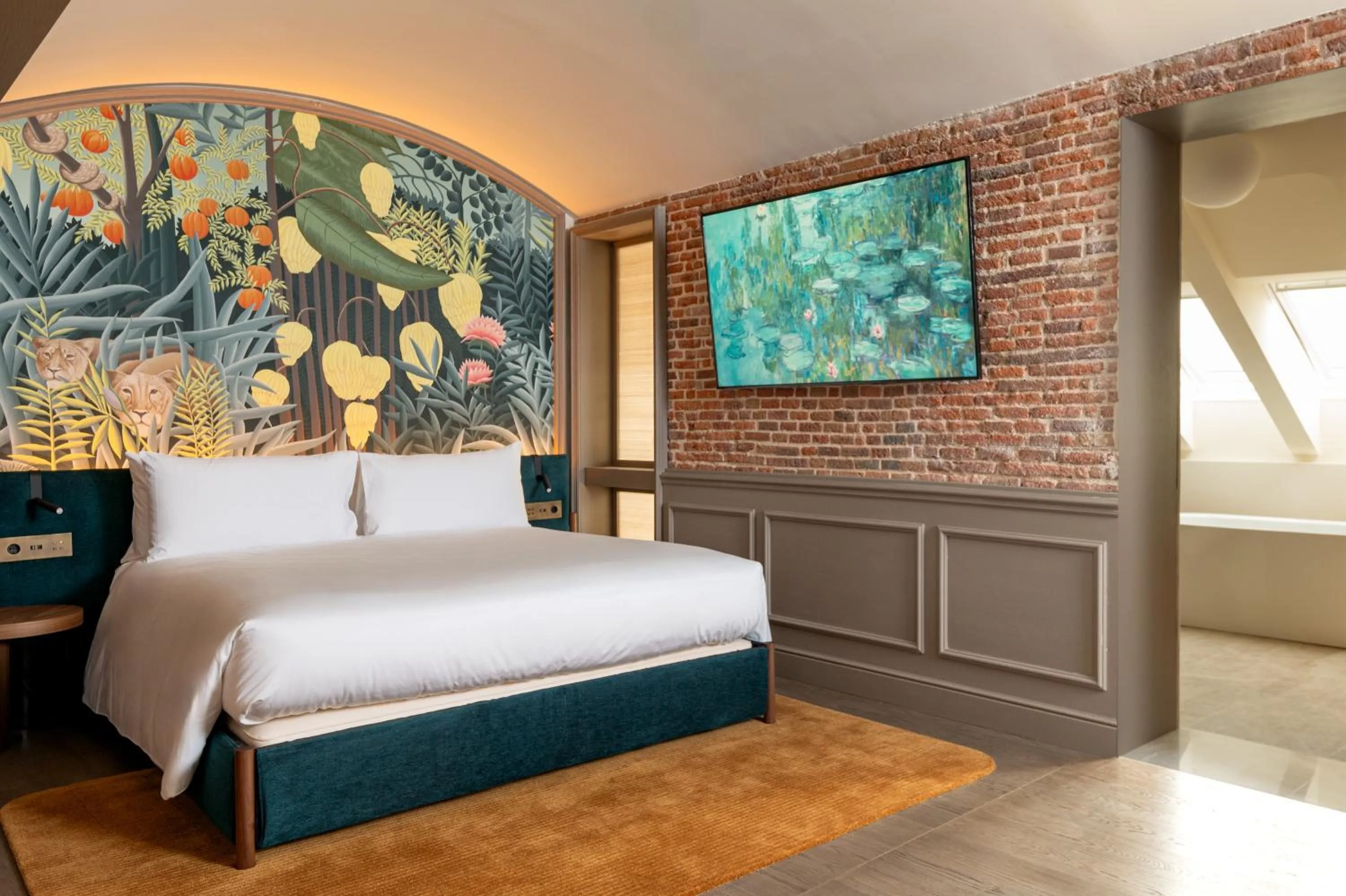 Communal lounge/ TV room, Bed in Casa Faraona Luxury Residences